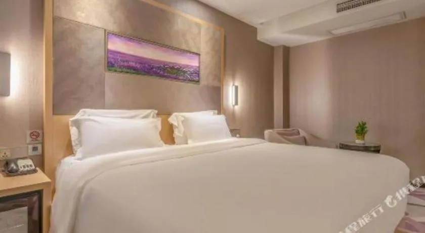 Bed in Lavande Hotel Qingdao North Station Siliu South Road