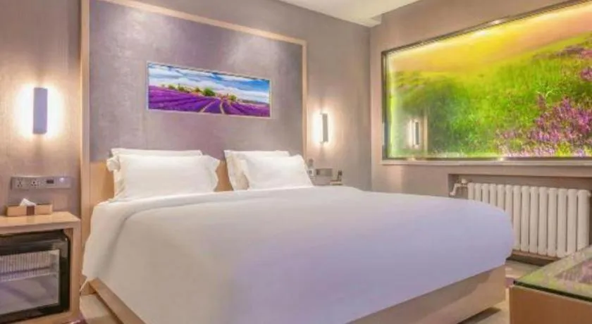 Bed in Lavande Hotel Qingdao North Station Siliu South Road