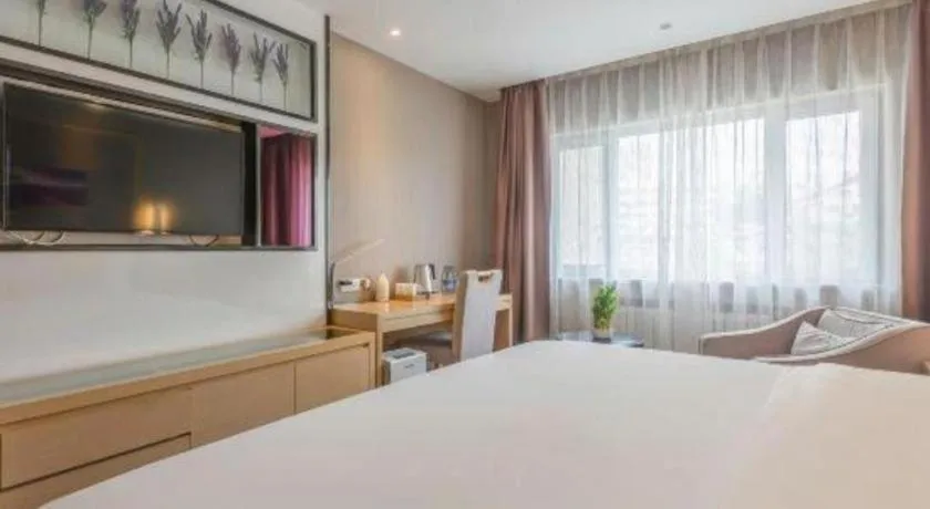 Bed in Lavande Hotel Qingdao North Station Siliu South Road