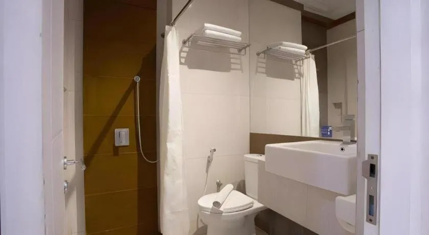 Life Emerald Hotel Surabaya