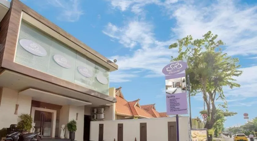 Life Emerald Hotel Surabaya