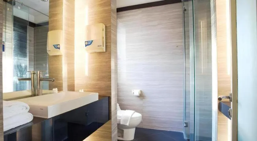 Life Emerald Hotel Surabaya