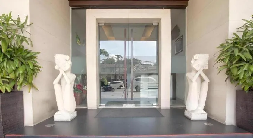 Life Emerald Hotel Surabaya