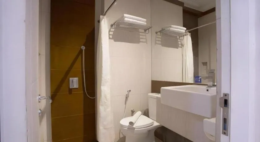 Life Emerald Hotel Surabaya