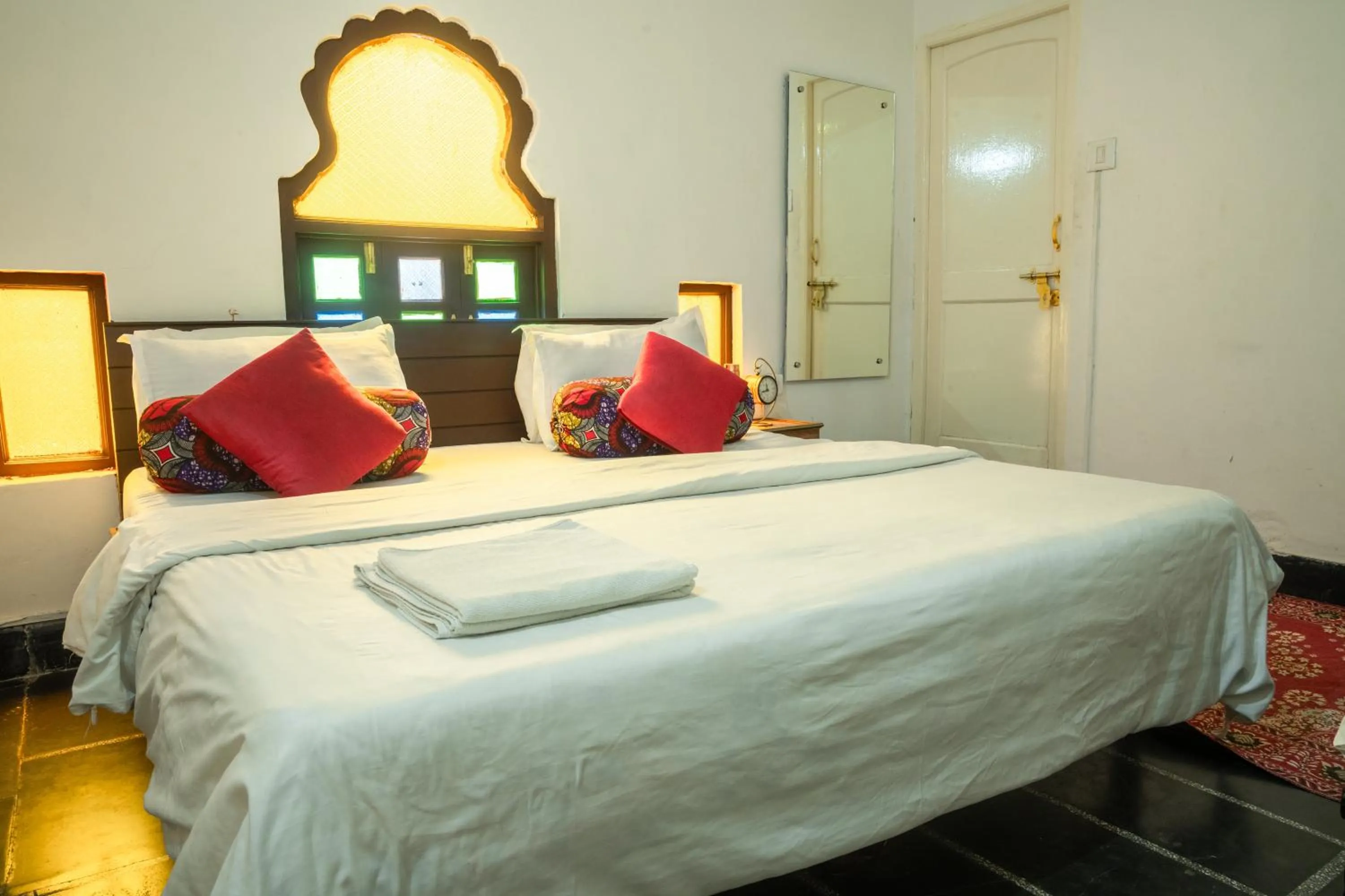 Bedroom, Bed in Dreamyard Udaipur