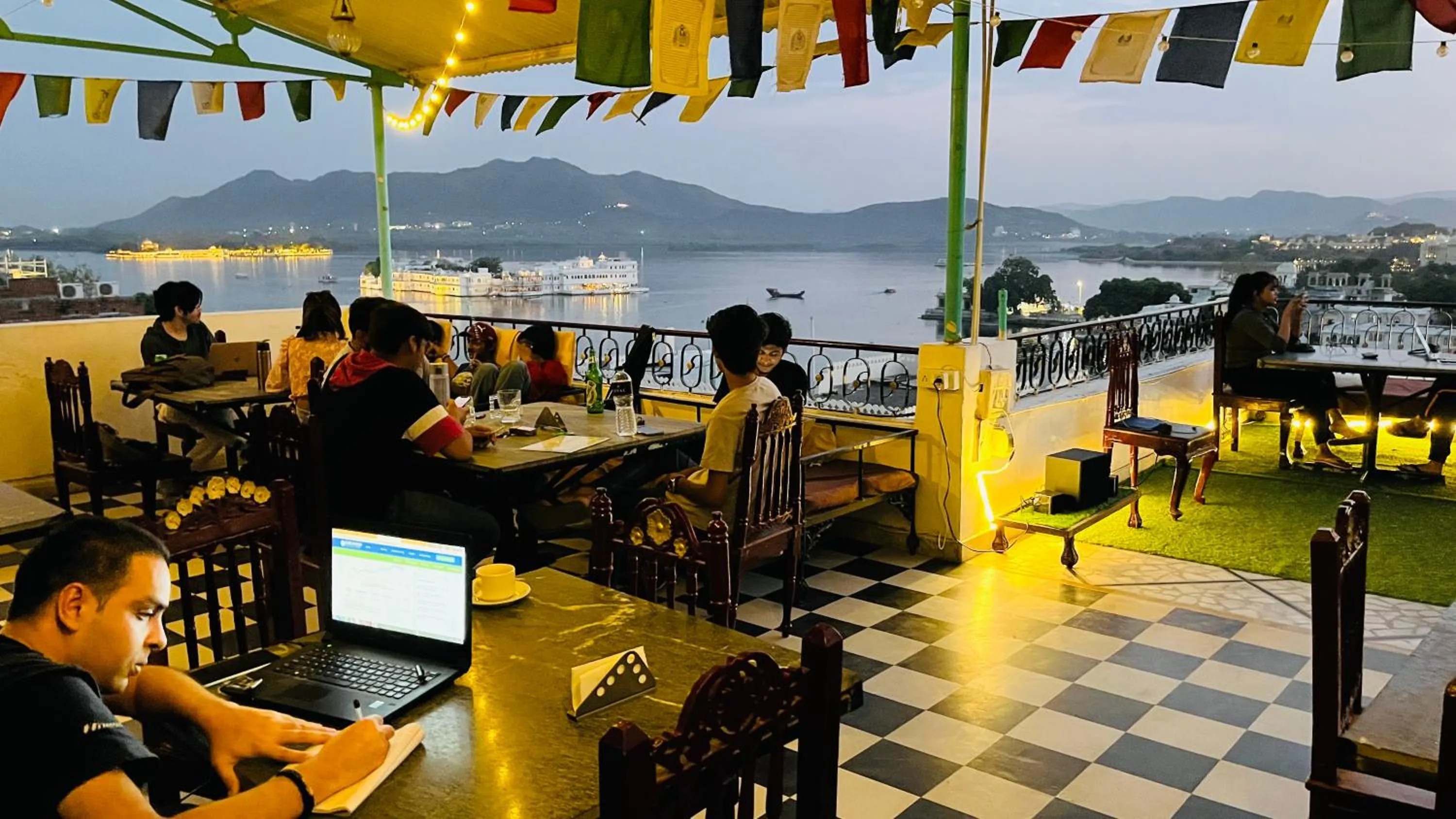 Restaurant/places to eat in Dreamyard Udaipur