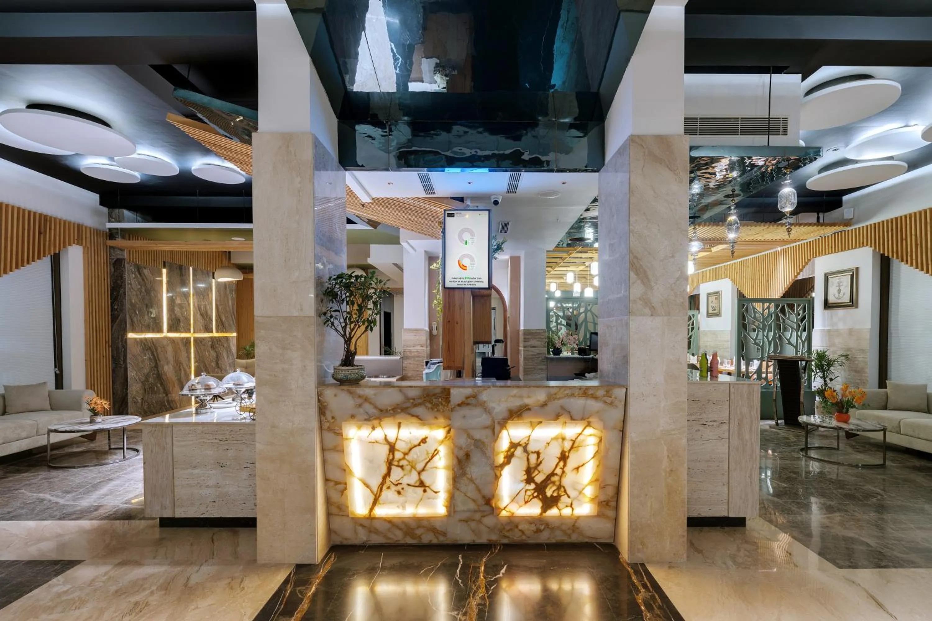 Hays AIR By Ahuja Residences - Golf Course Ext Road & Sector 51