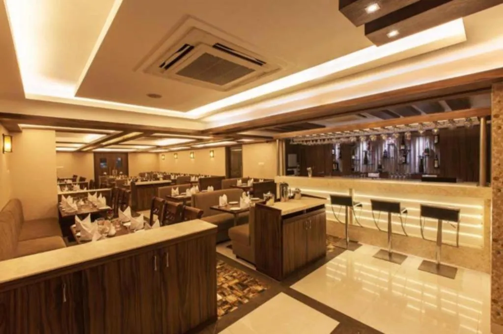 Hotel Anantha Executive Suites