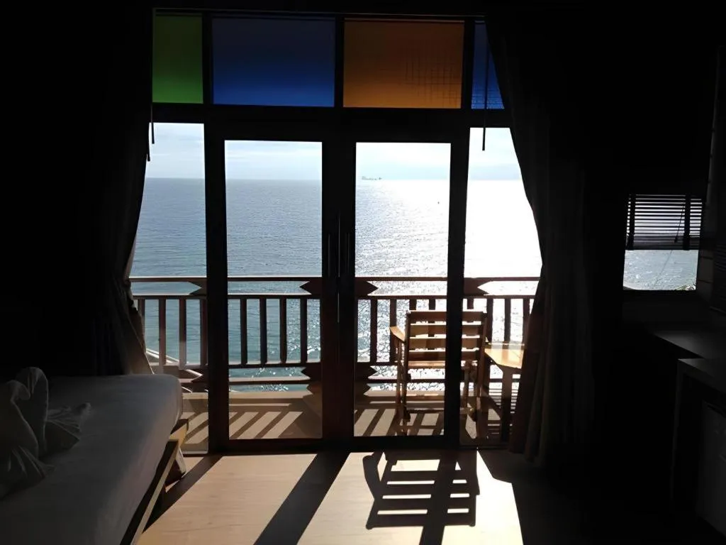 Diamond Cliff Beach Lanta Resort