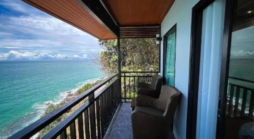 Diamond Cliff Beach Lanta Resort