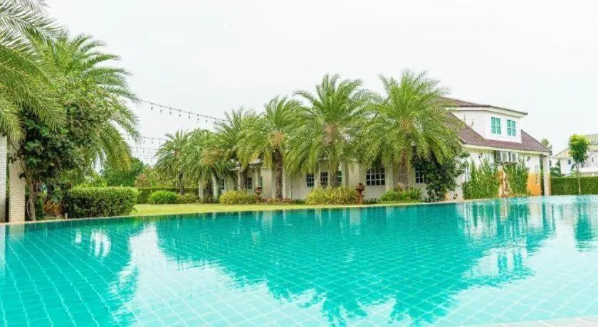 Saitong Resort