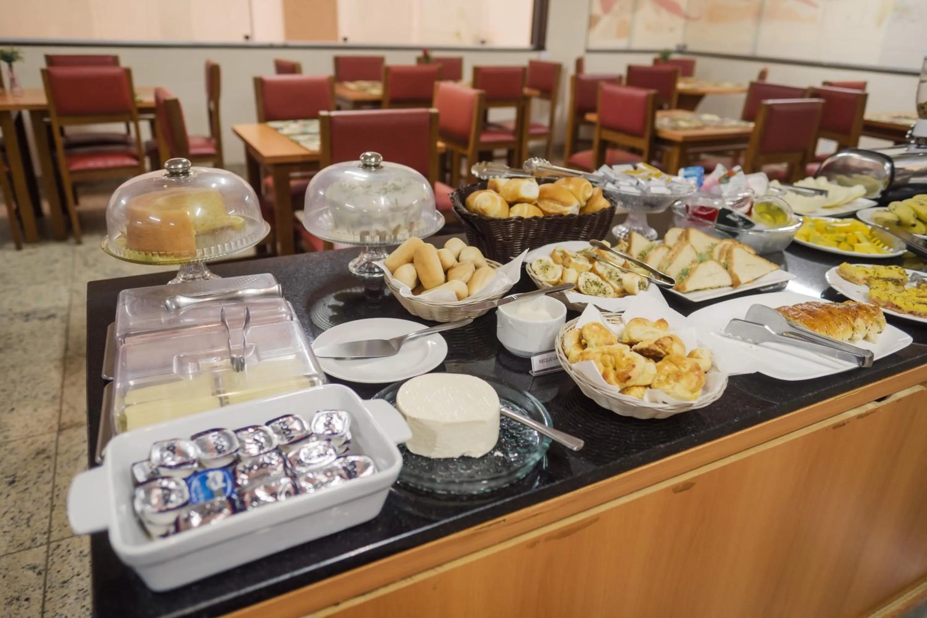 Breakfast in Ibituruna Center Hotel