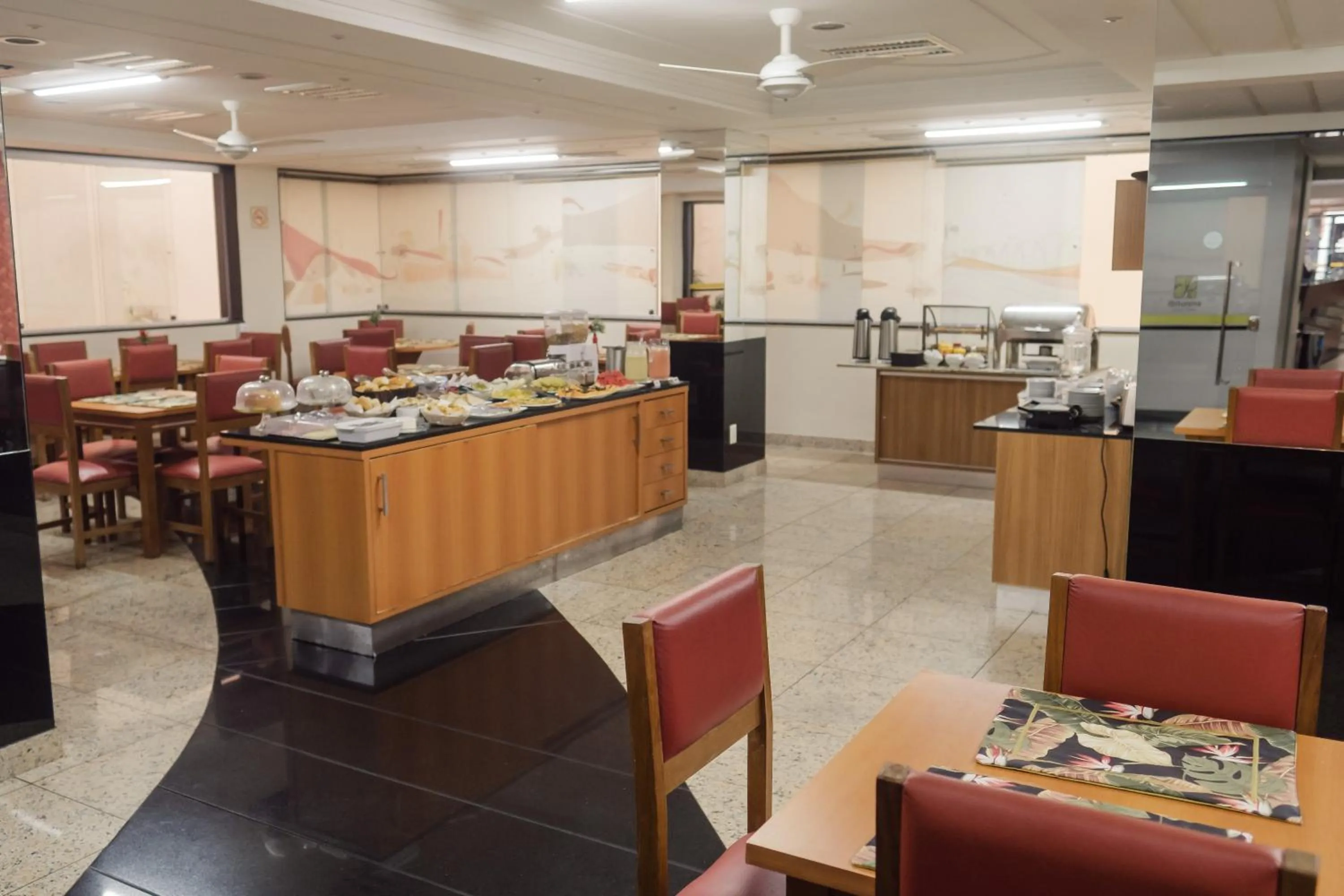 Breakfast in Ibituruna Center Hotel