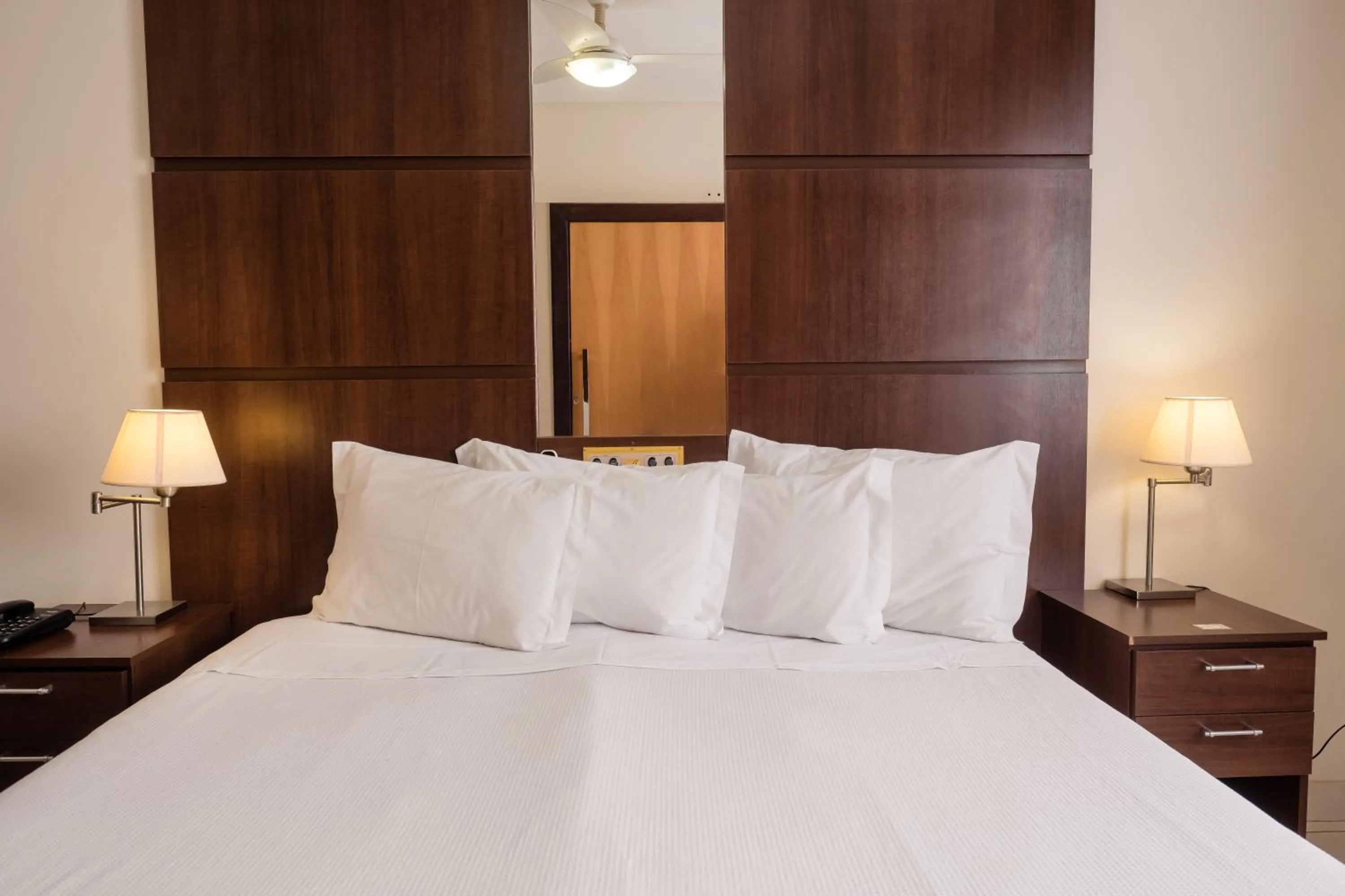 Bed in Ibituruna Center Hotel