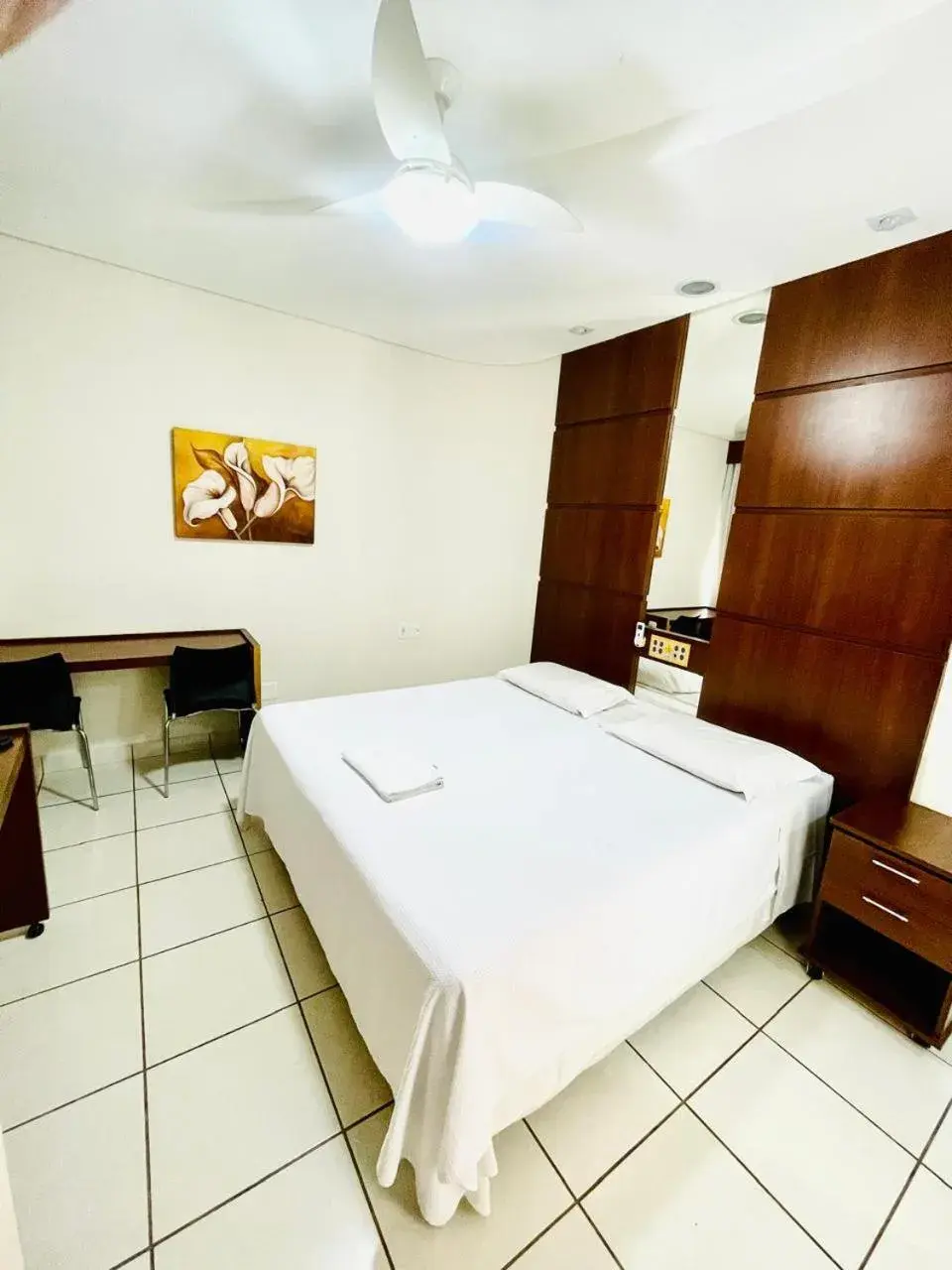 Standard Double Room - single occupancy in Ibituruna Center Hotel Standard Double Room - single occupancy in Ibituruna Center Hotel