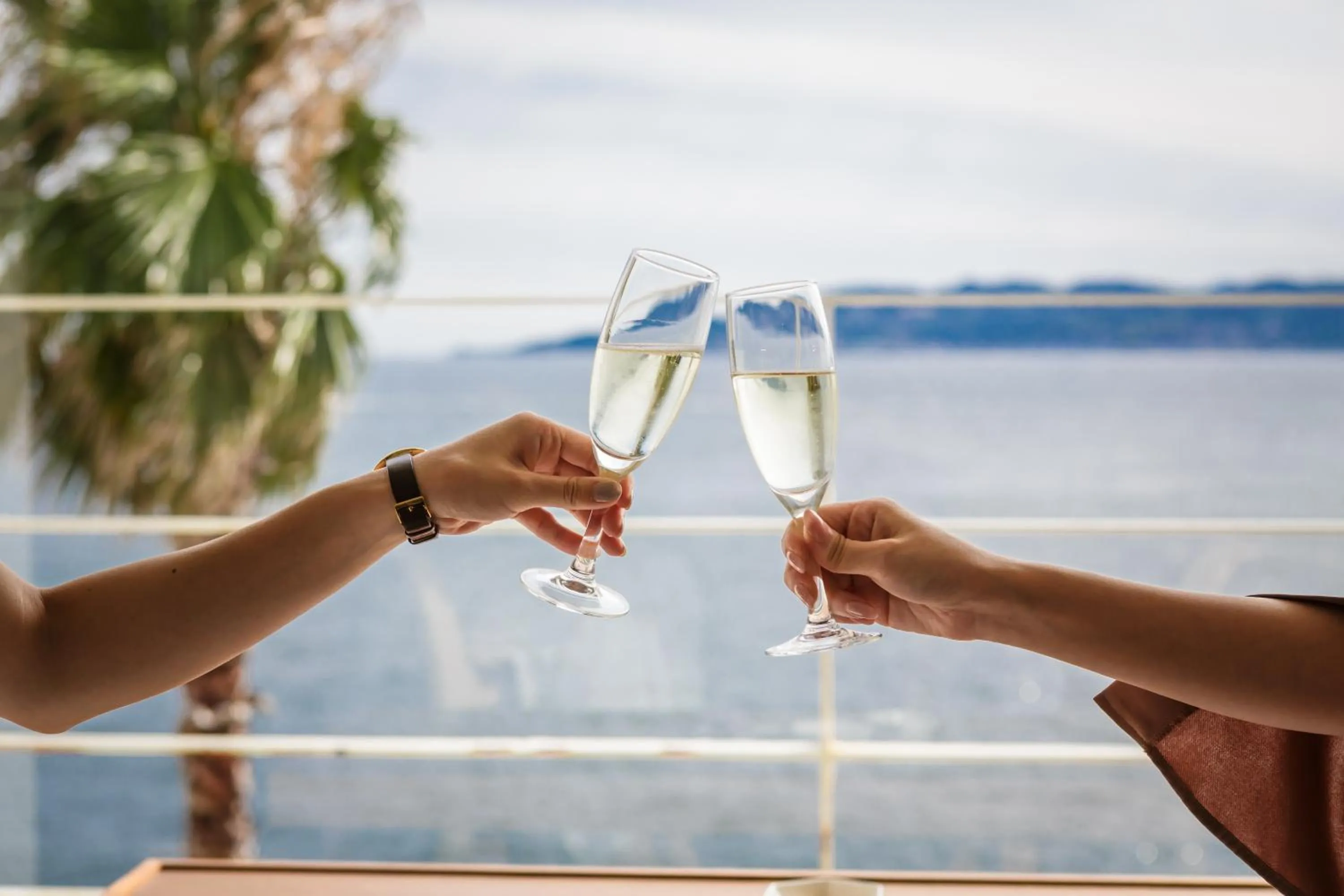 Communal lounge/ TV room in Hotel Setre Kobe Maiko