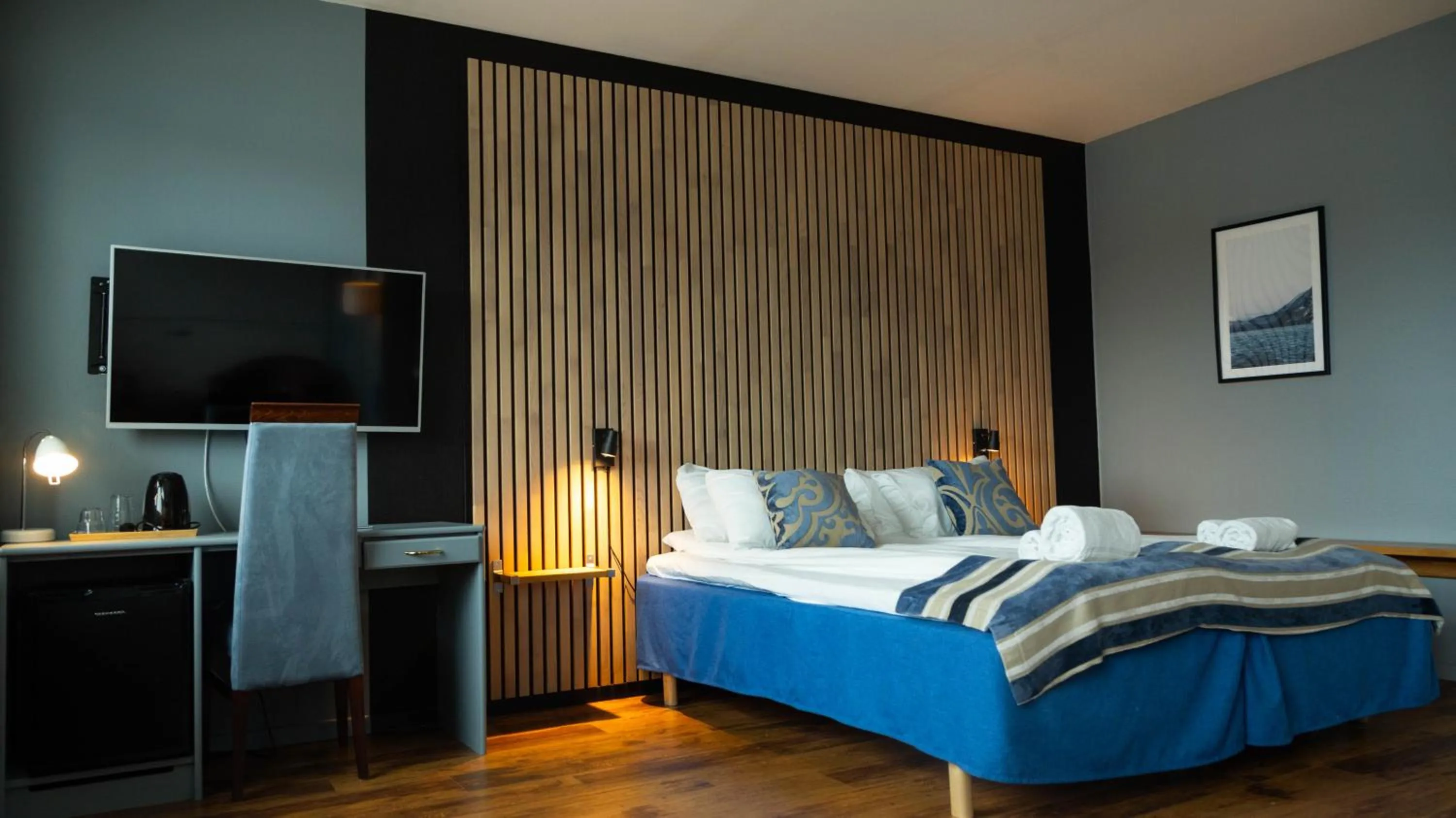 Photo of the whole room, Bed in Vestnes Fjordhotell