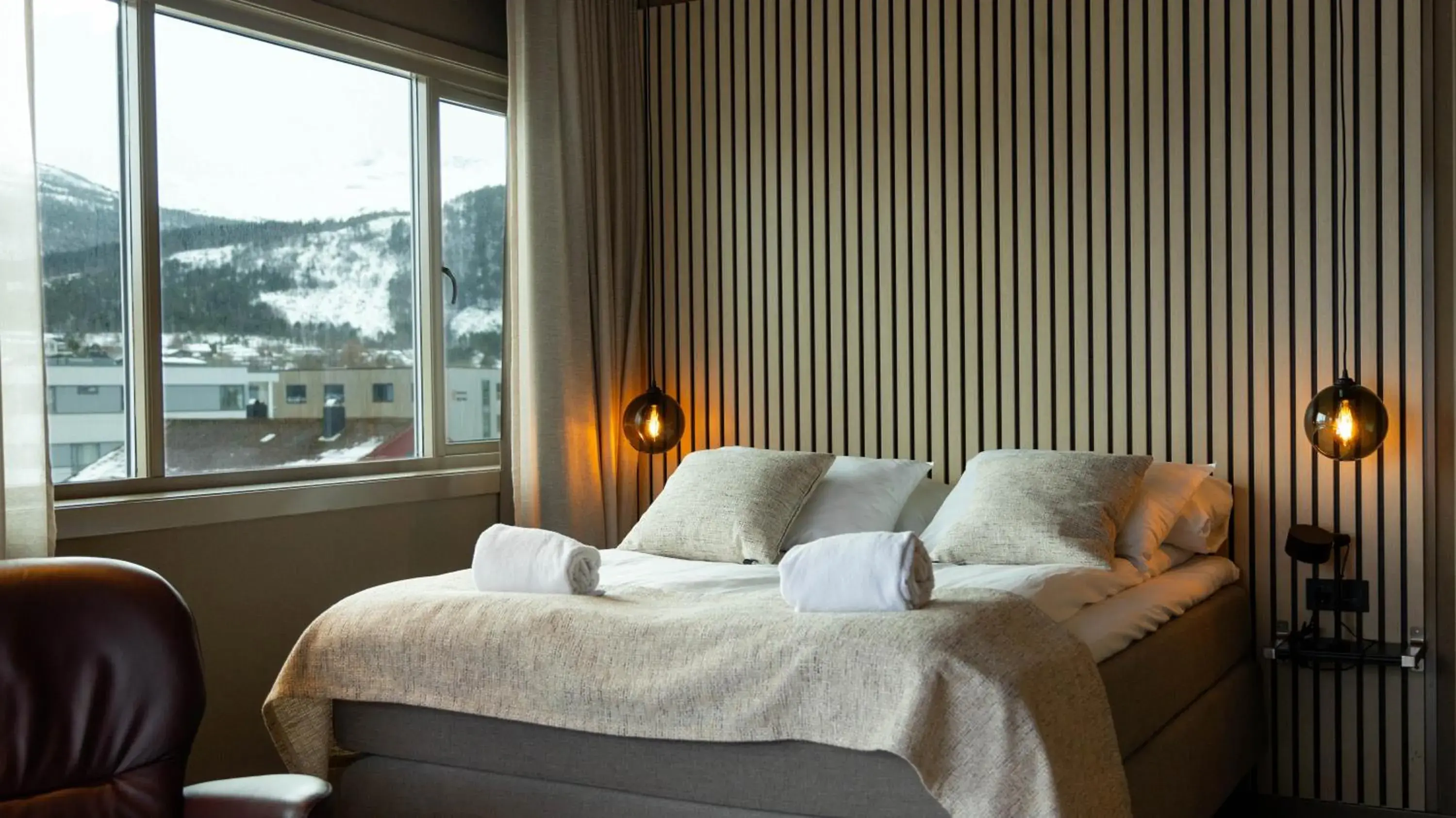 Superior Double Room in Vestnes Fjordhotell Superior Double Room in Vestnes Fjordhotell