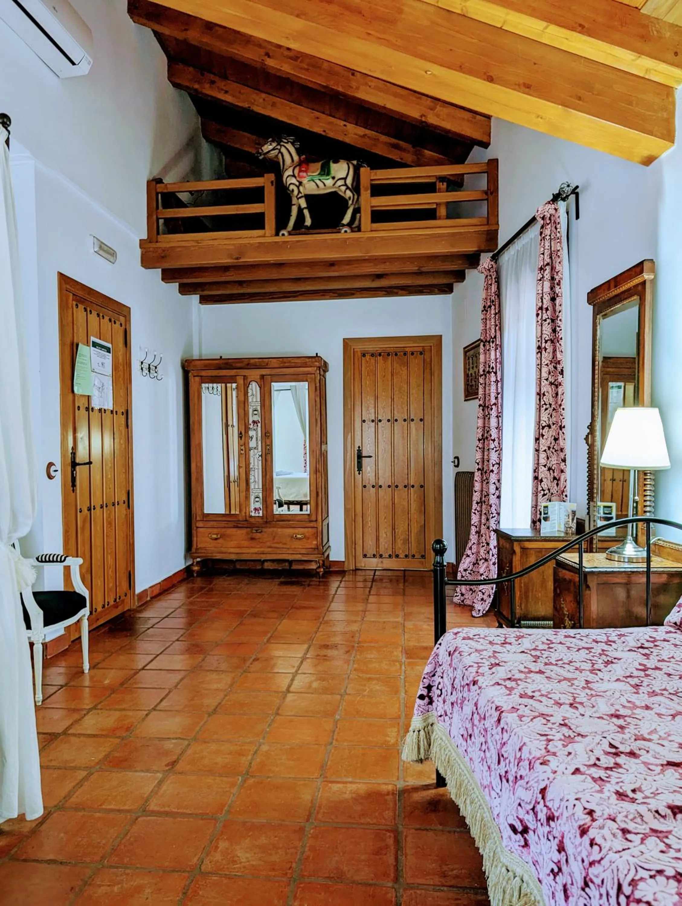 Property building, Bed in Casa El Descanso Del Peregrino
