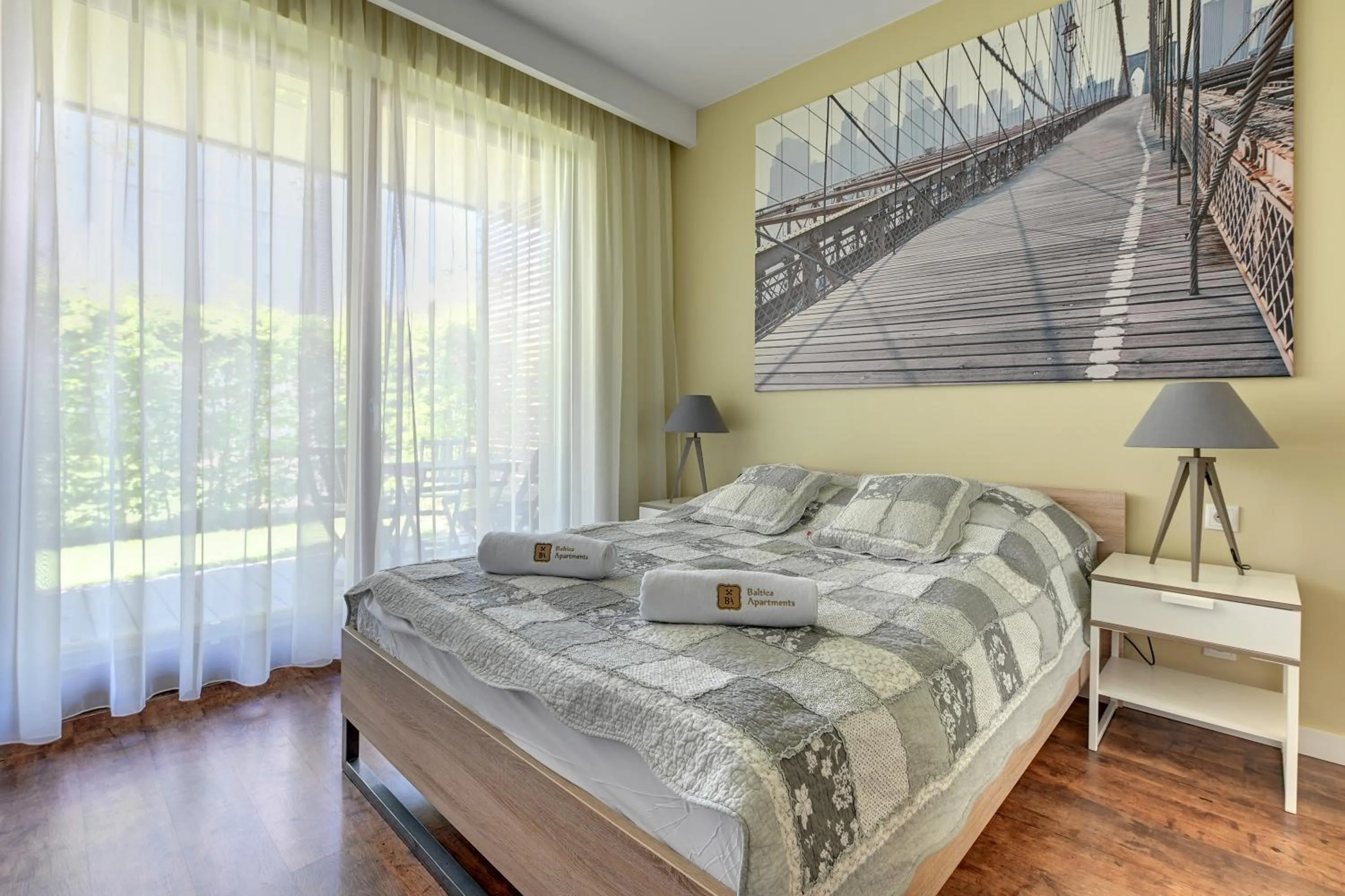 Bedroom, Bed in Apartament La Vita Nadmorski