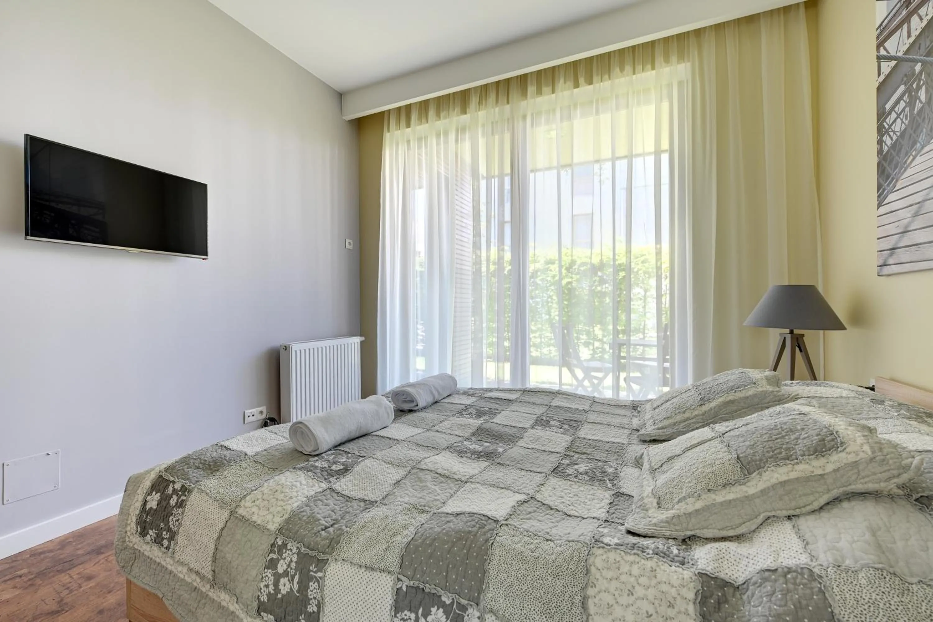 TV and multimedia, Bed in Apartament La Vita Nadmorski