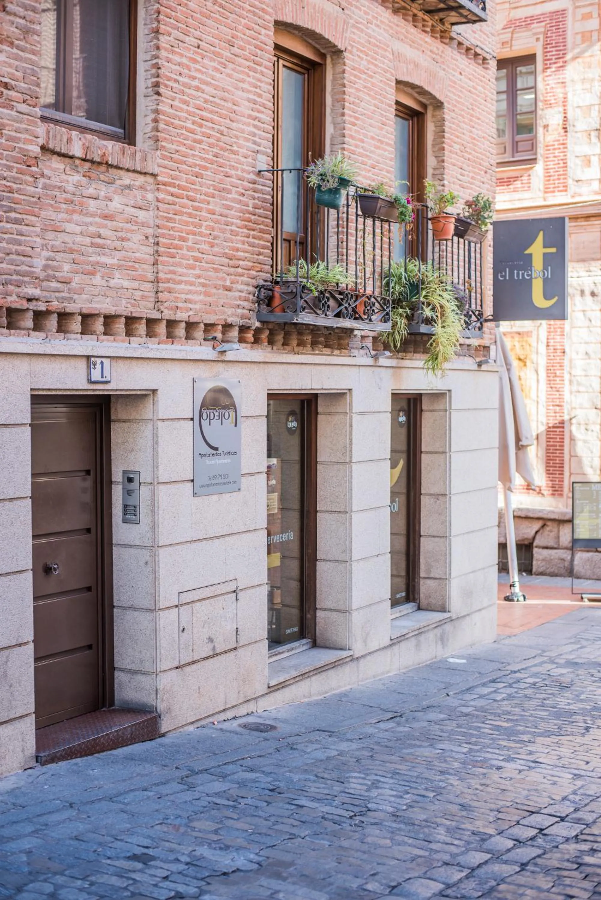 Apartamentos Santa Fe by Toledo AP