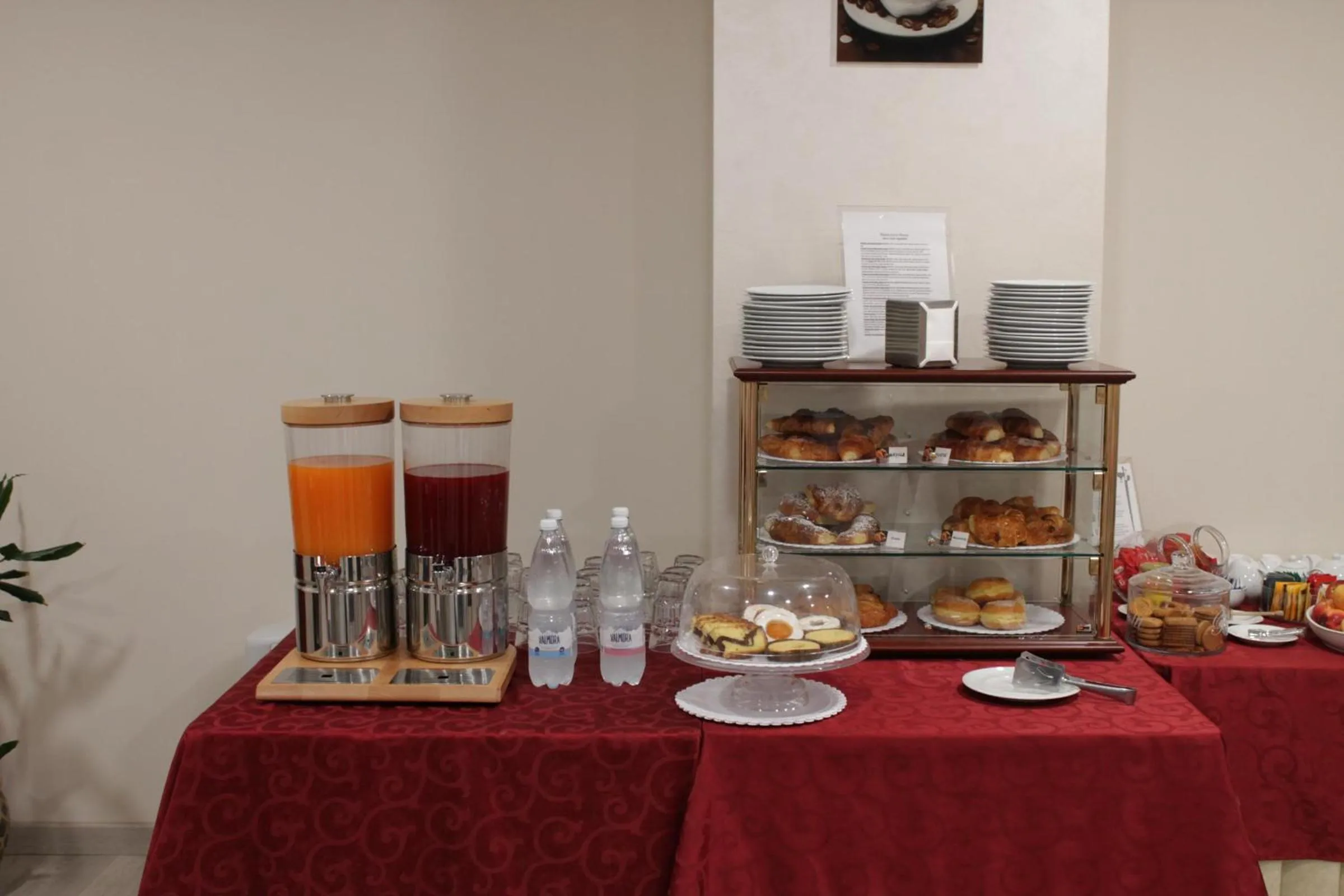 Breakfast in Hotel Europa