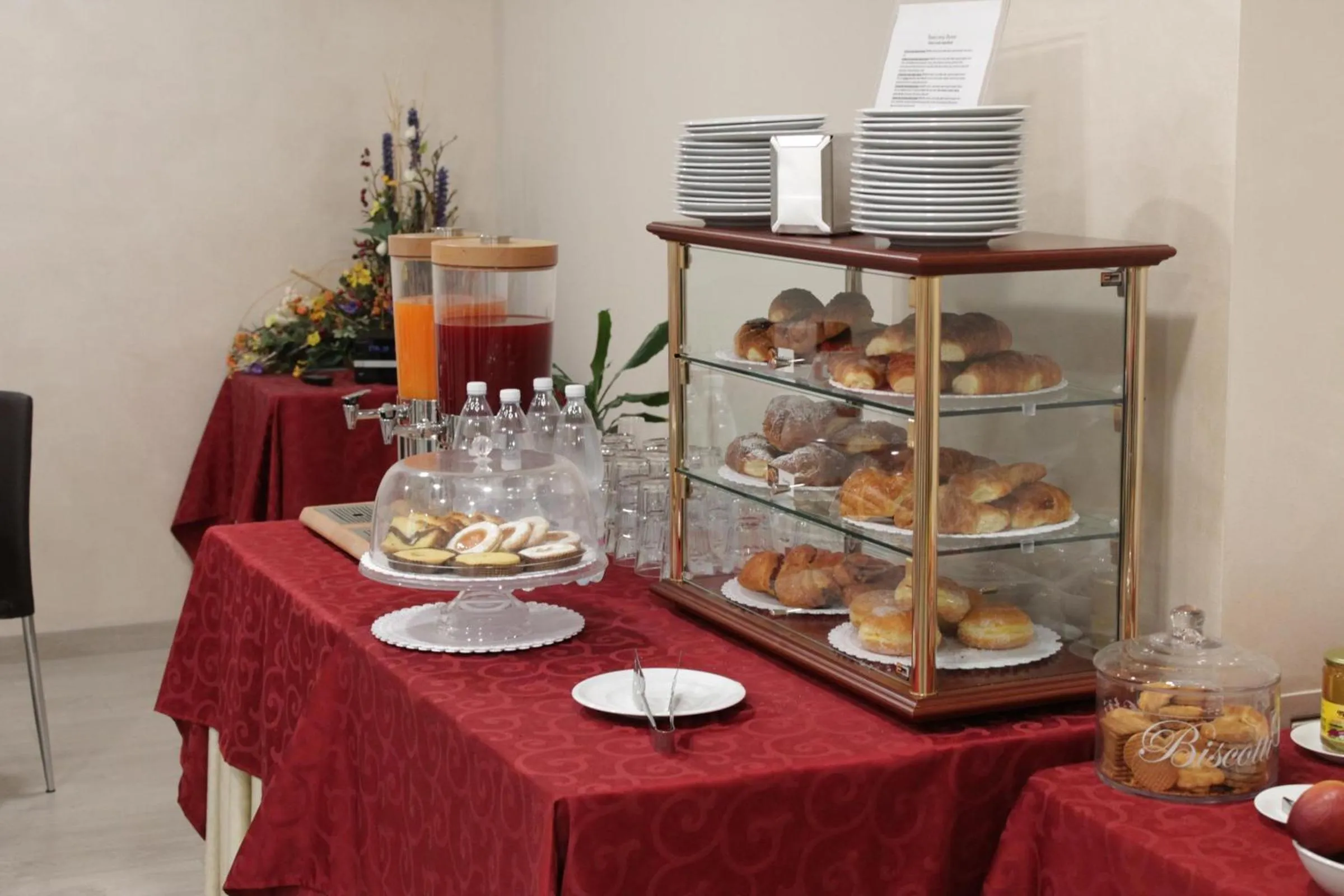 Breakfast in Hotel Europa