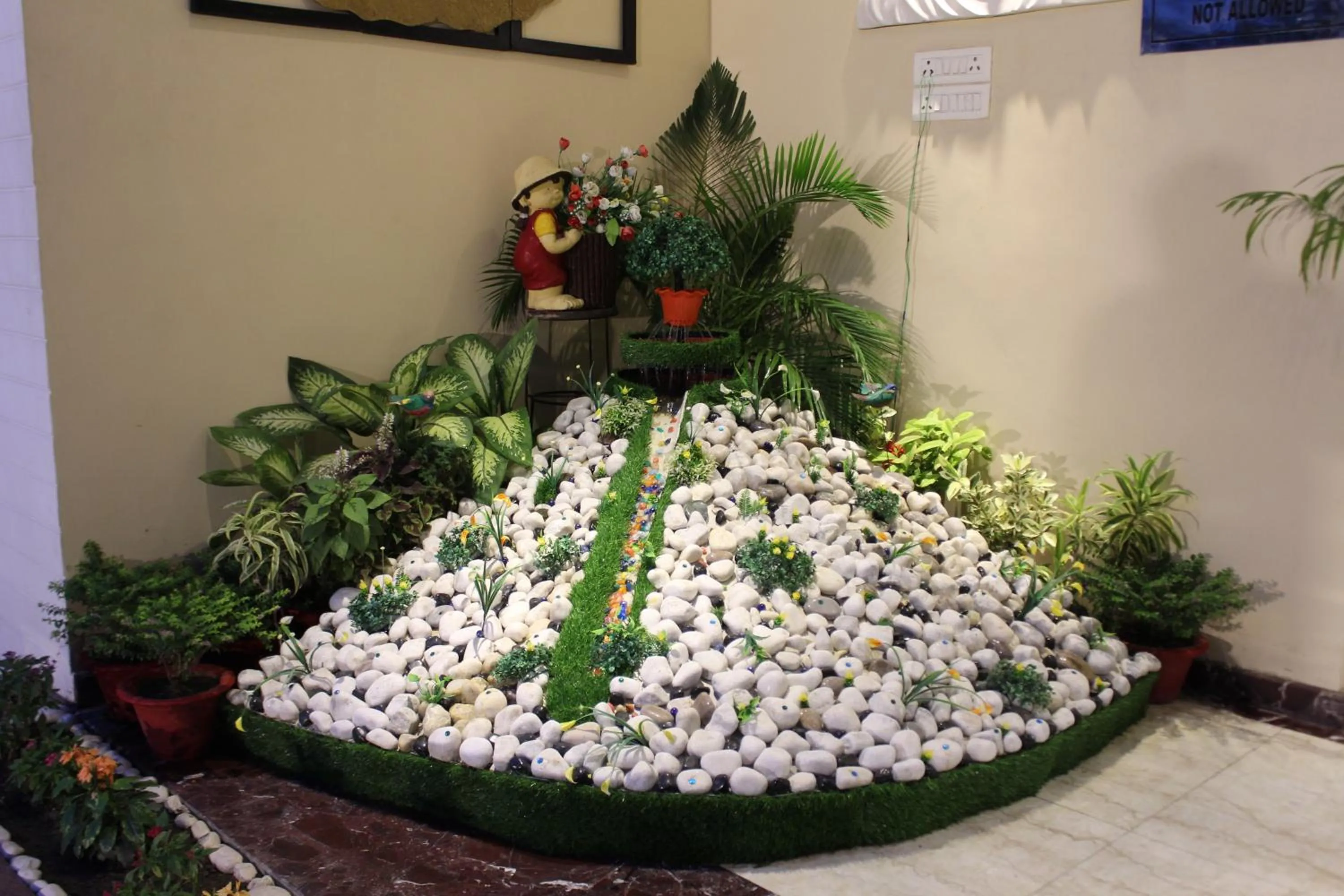 Garden view in The Golden Apple