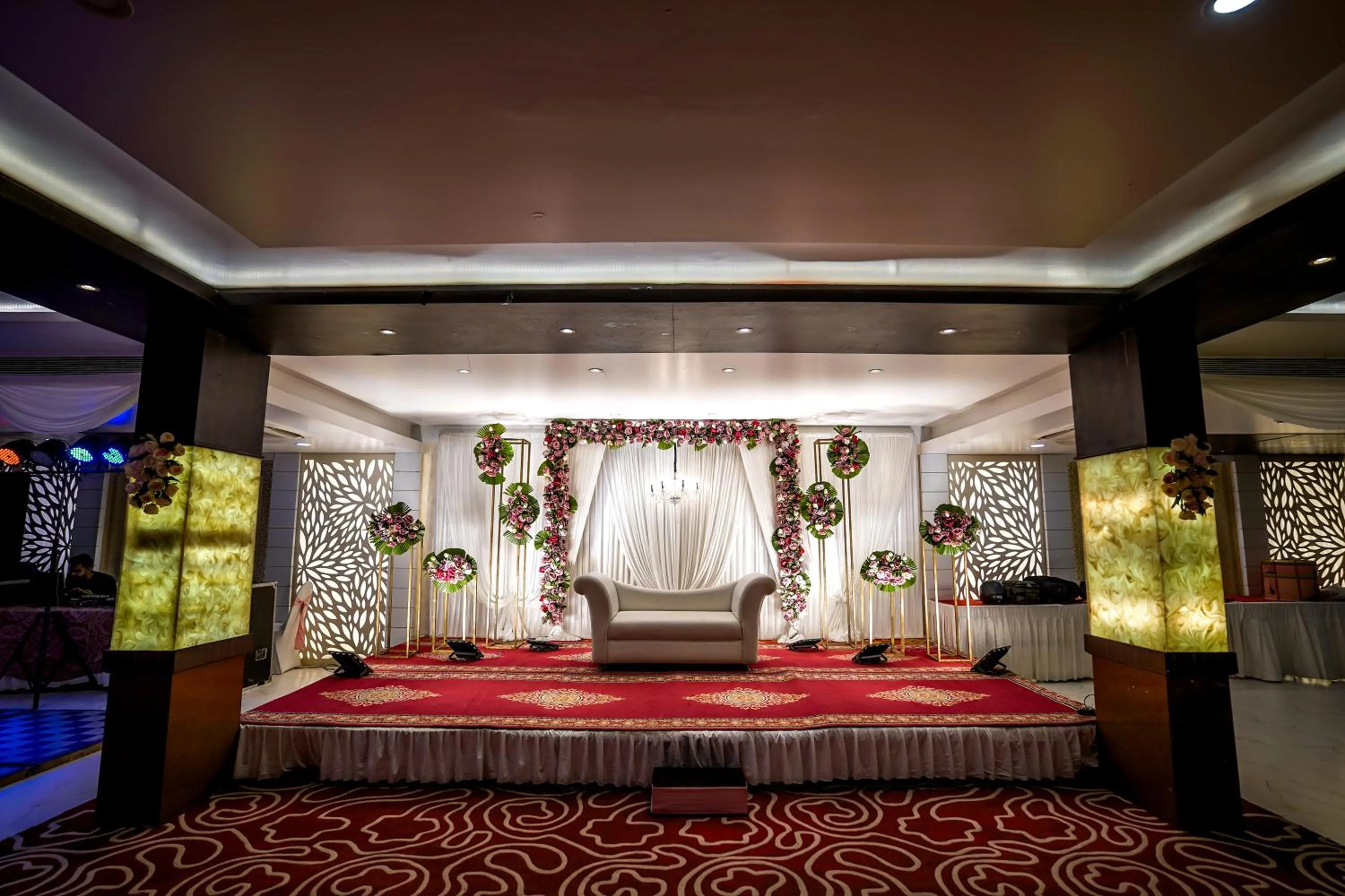 Bed in The Golden Apple