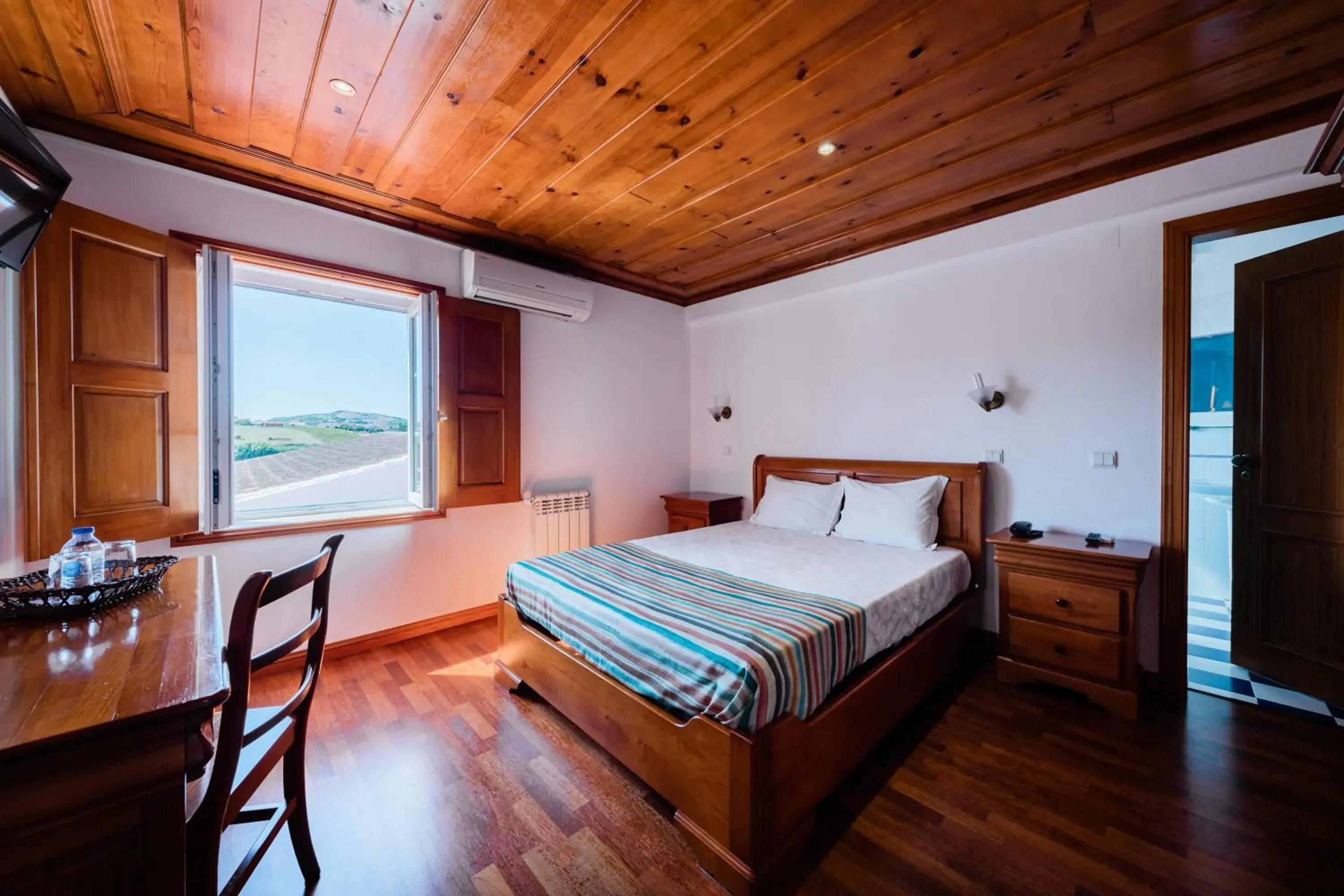 Double Room - single occupancy in Pátio da Figueira Double Room - single occupancy in Pátio da Figueira