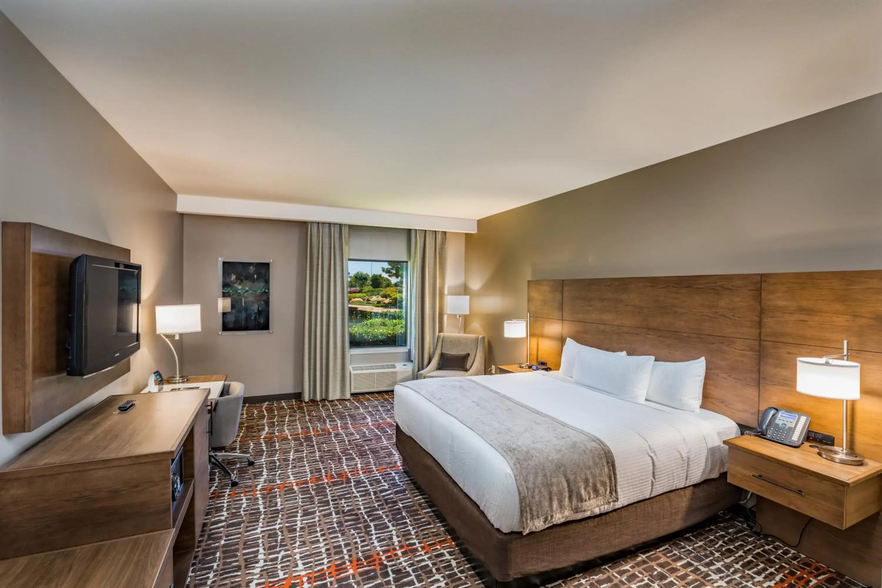 Deluxe King - East Tower in Choctaw Casino Hotel - Grant Deluxe King - East Tower in Choctaw Casino Hotel - Grant