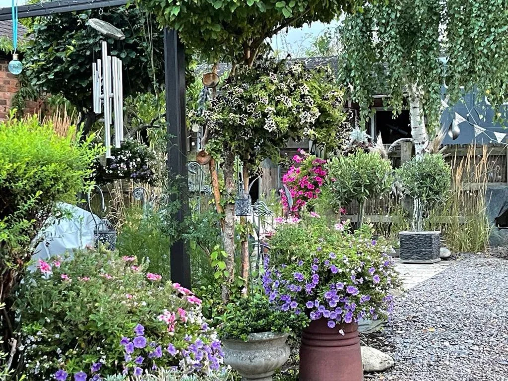 Garden in Bybrook Barn Bed & Breakfast