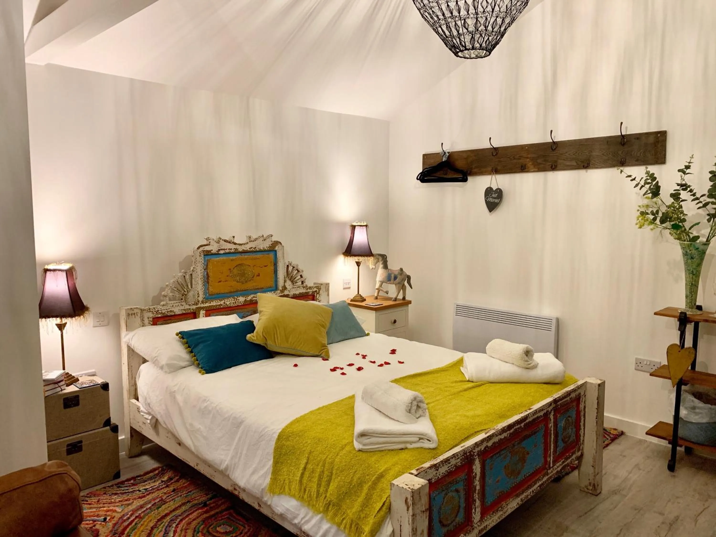 Bedroom, Bed in Bybrook Barn Bed & Breakfast