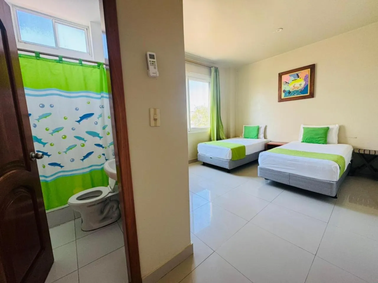 Bathroom, Bed in El Rincón de George