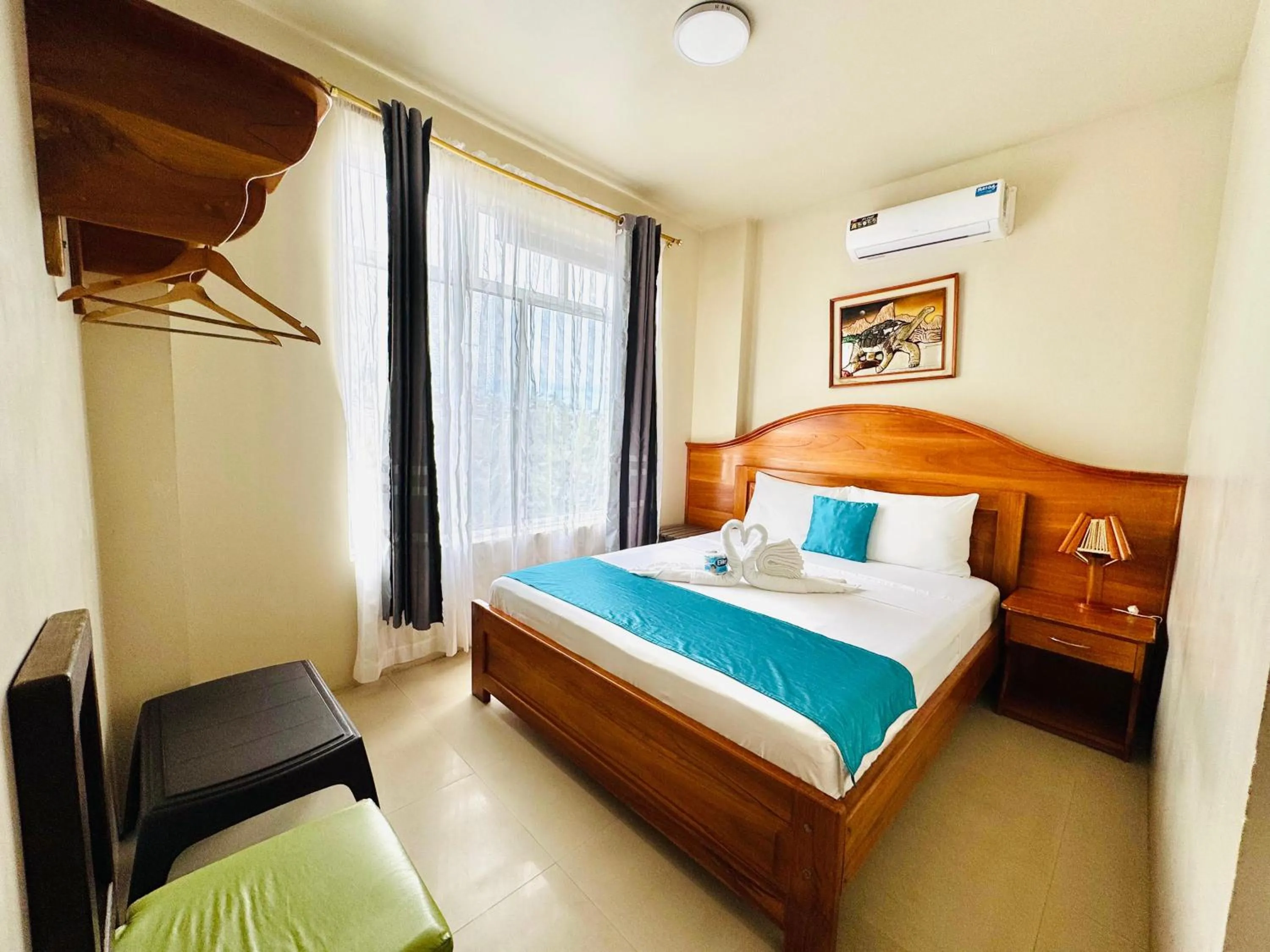 Photo of the whole room, Bed in El Rincón de George