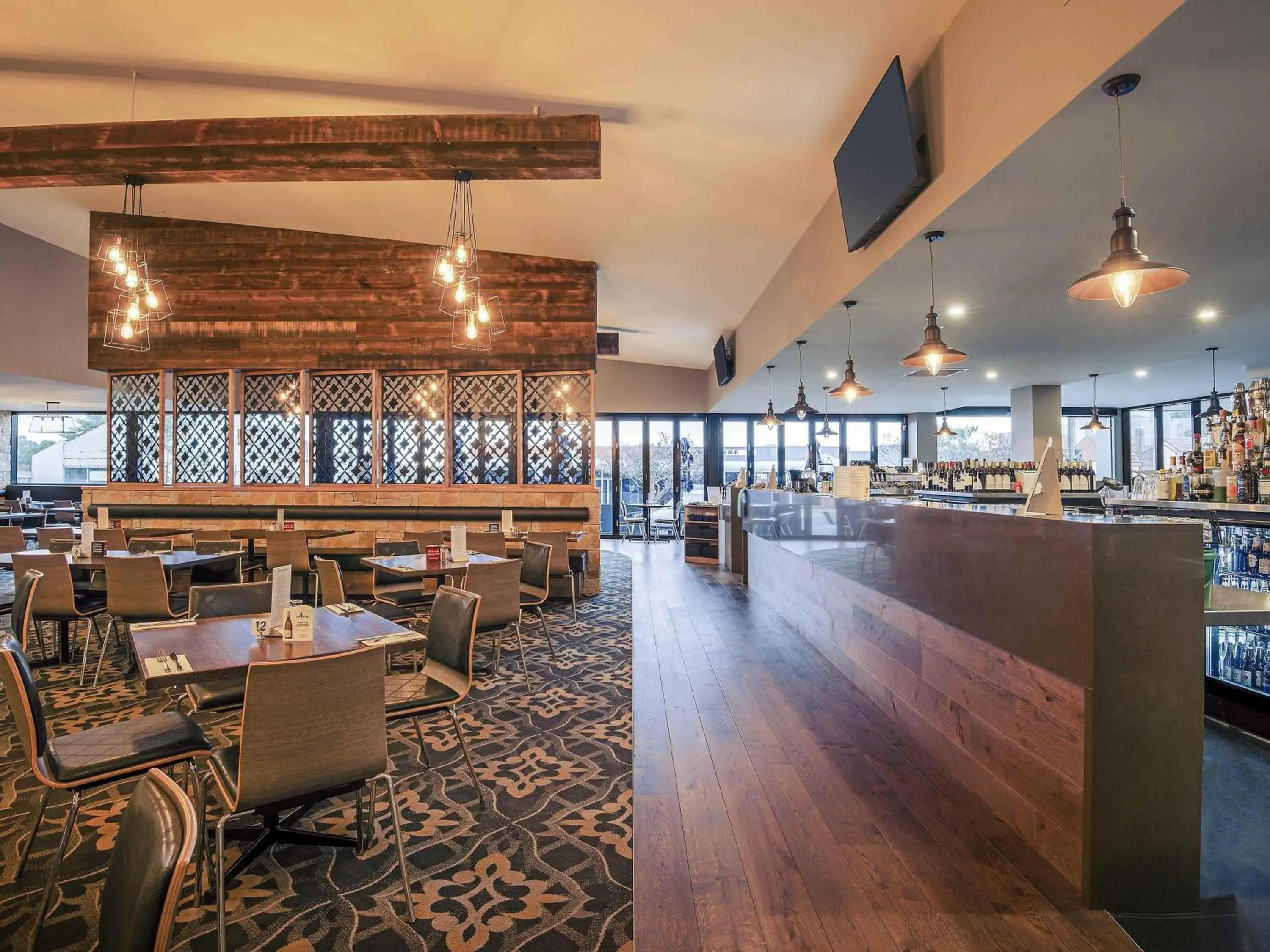 Restaurant/places to eat in Mercure Warragul