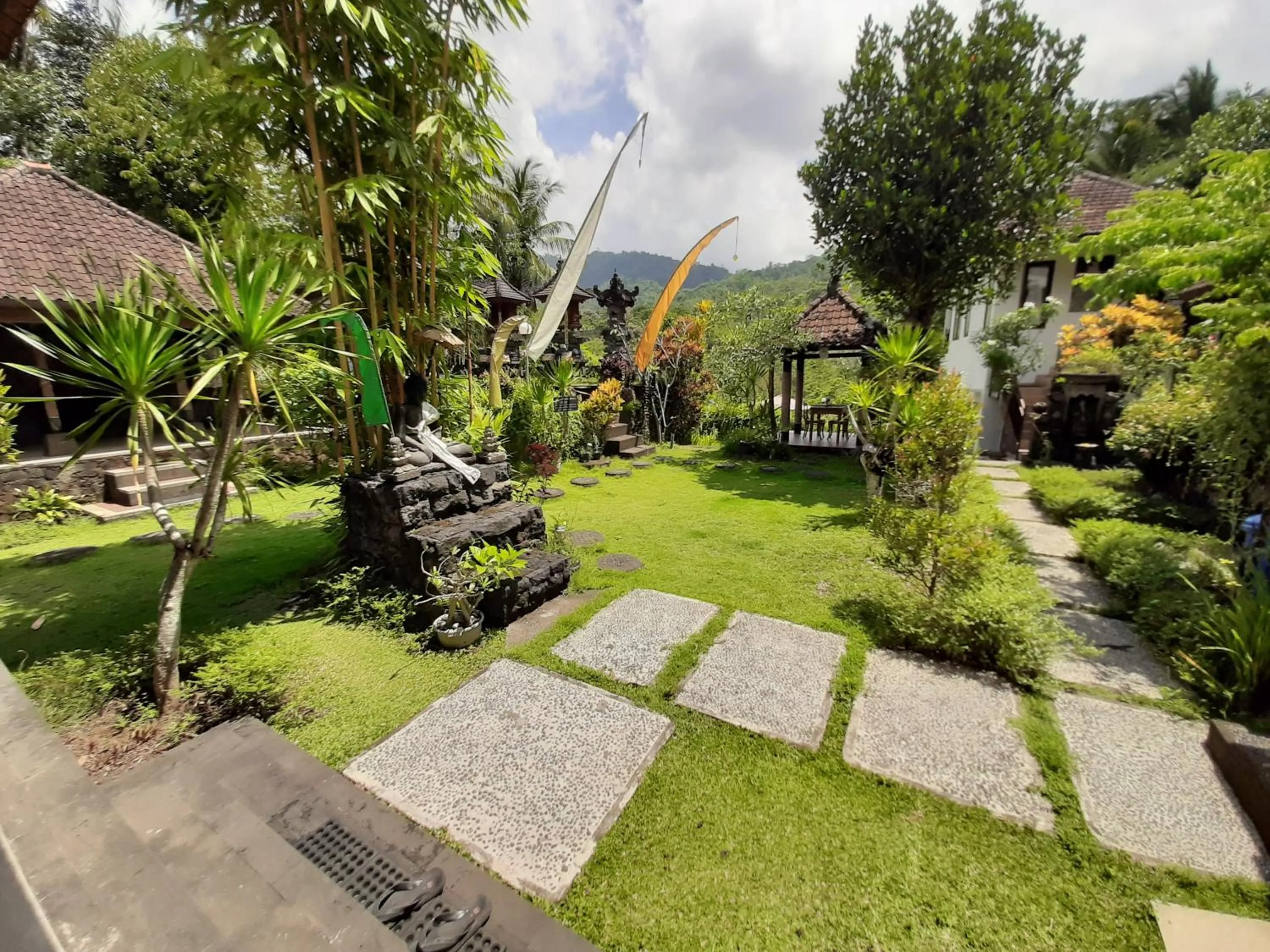 Garden in Astana Swaha Villa