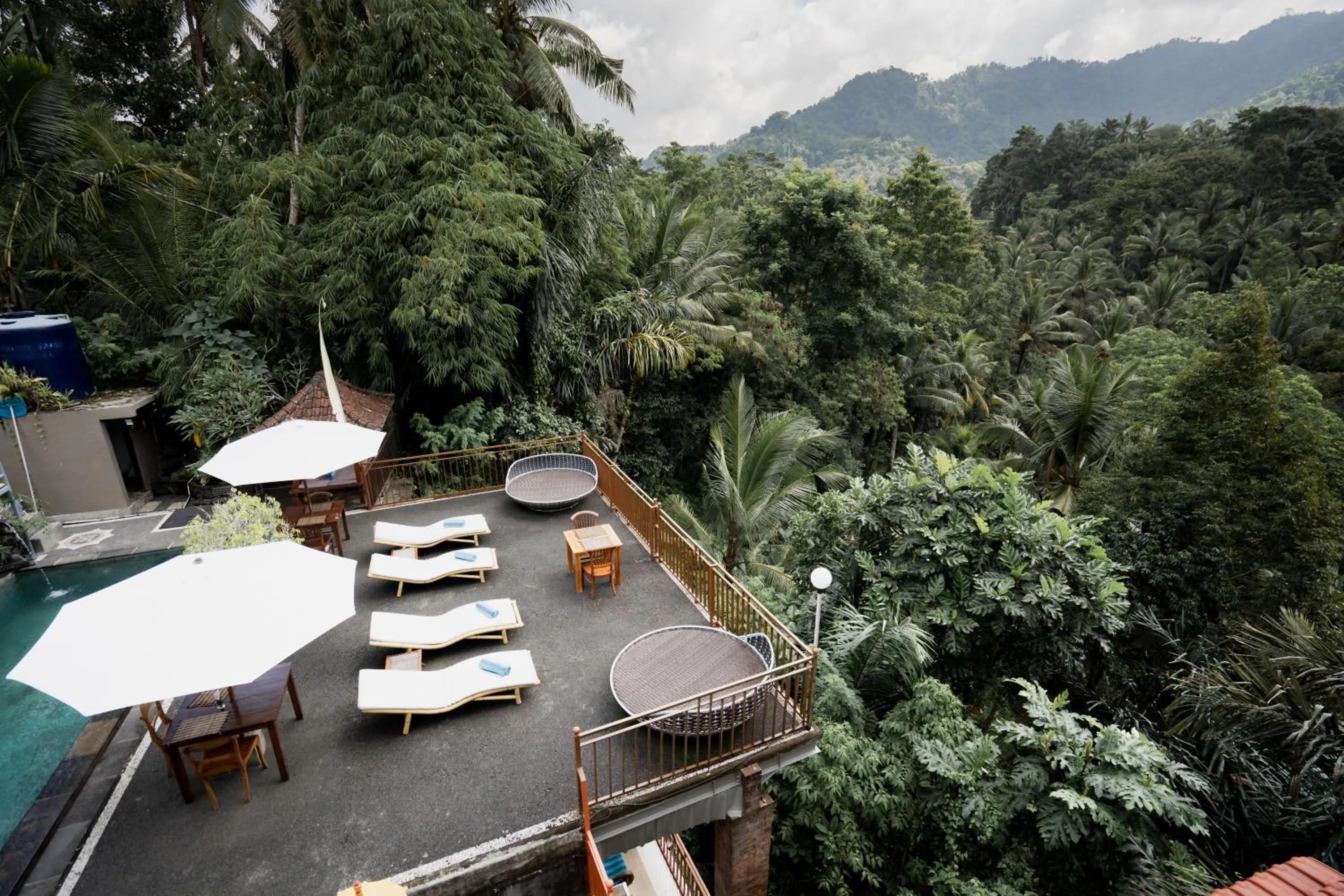 Spring in Astana Swaha Villa