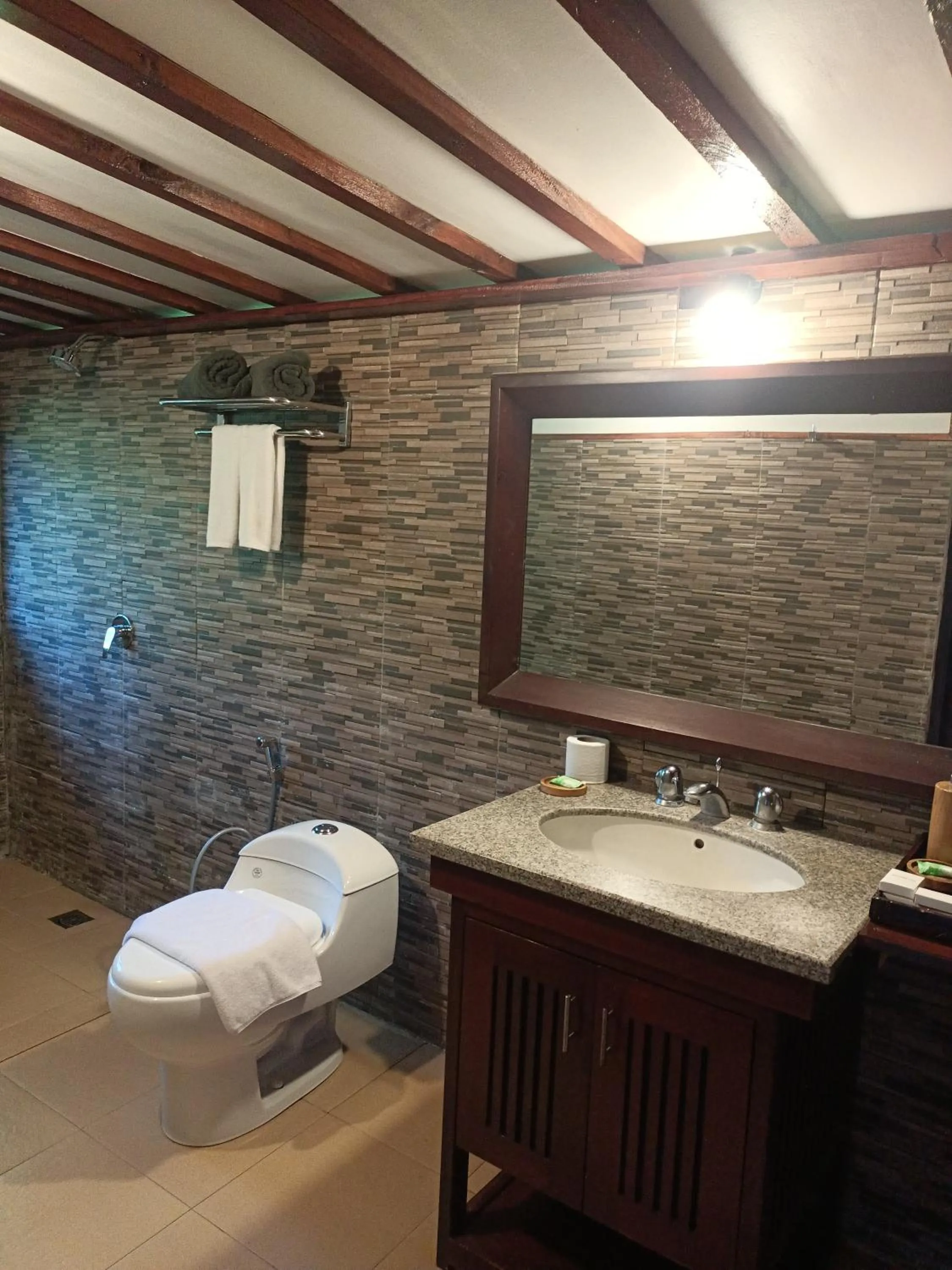 Toilet in Astana Swaha Villa