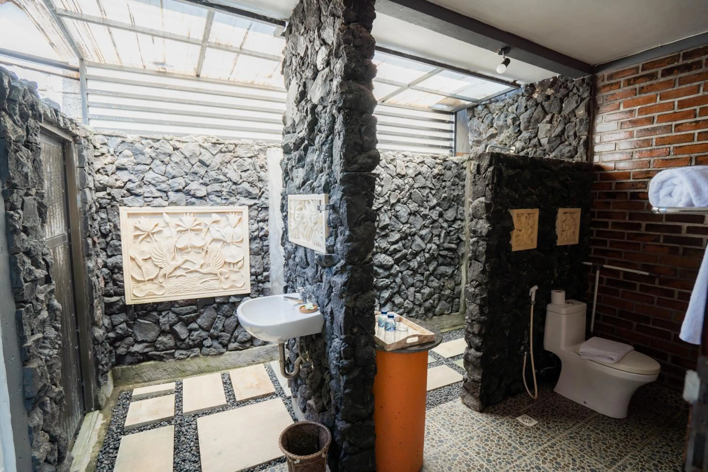 Shower in Astana Swaha Villa