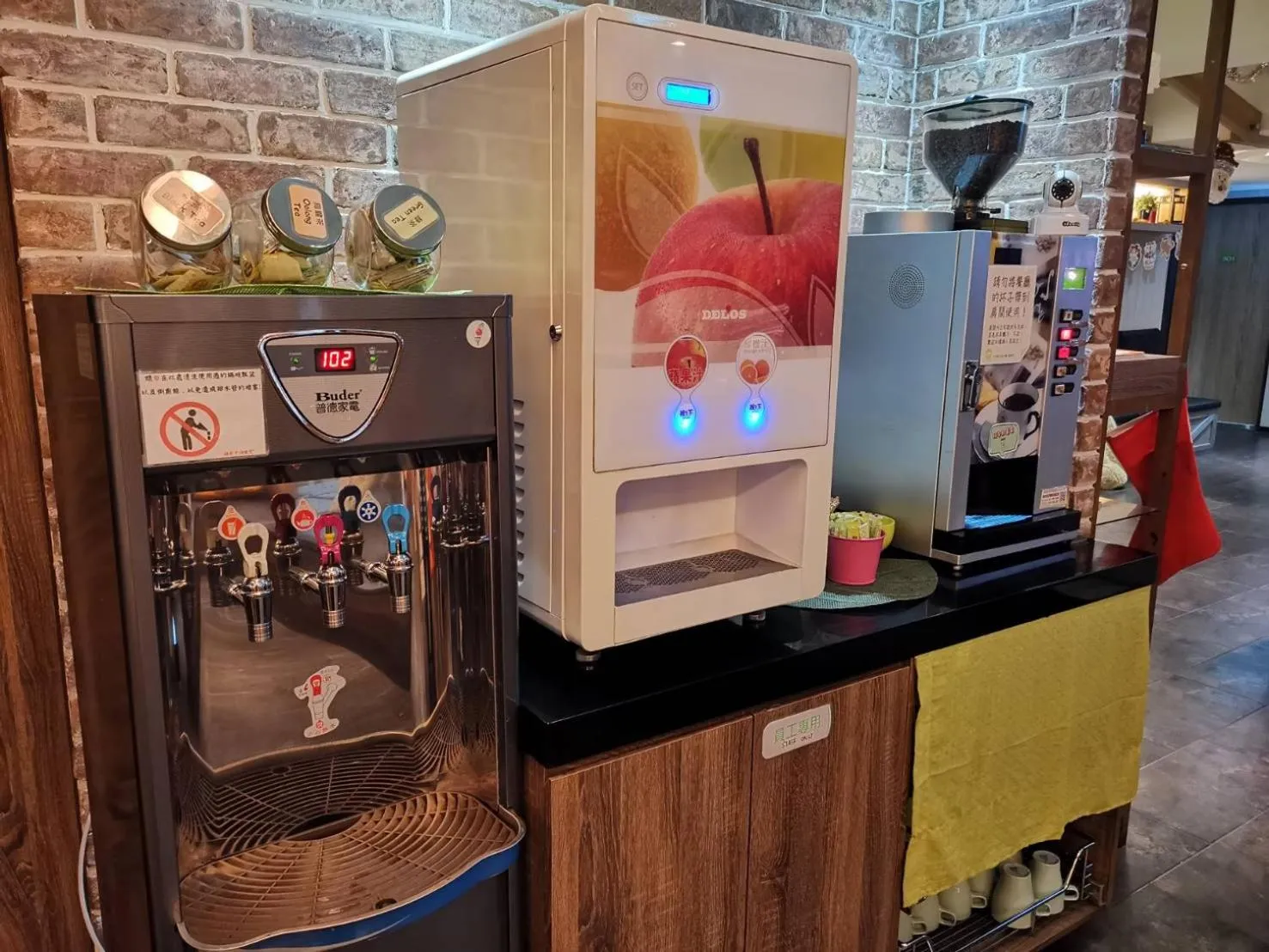 Restaurant/places to eat in Ark Hotel - Changan Fuxing方舟商業股份有限公司