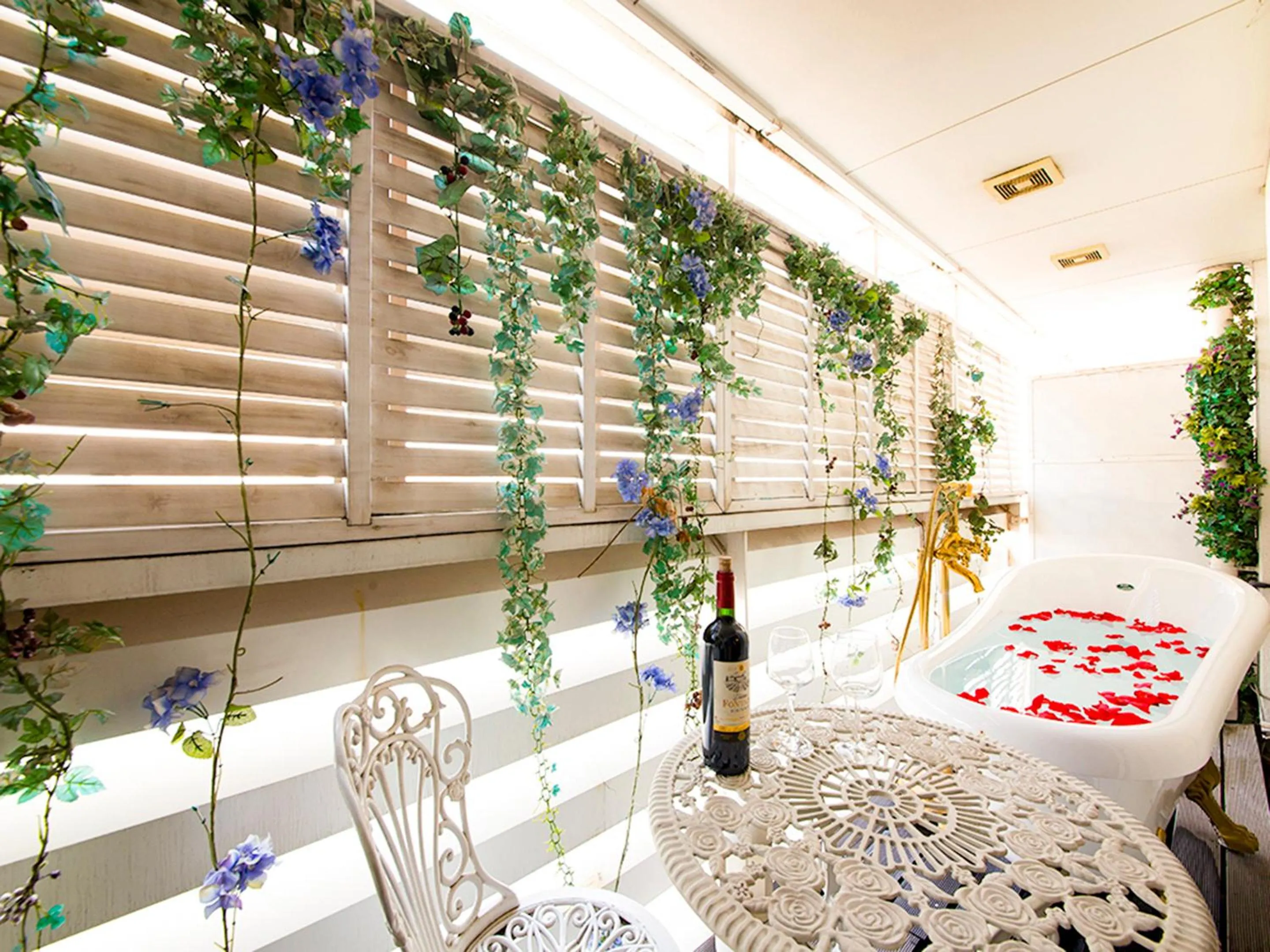 Bathroom in V Hotel (Adult Only)