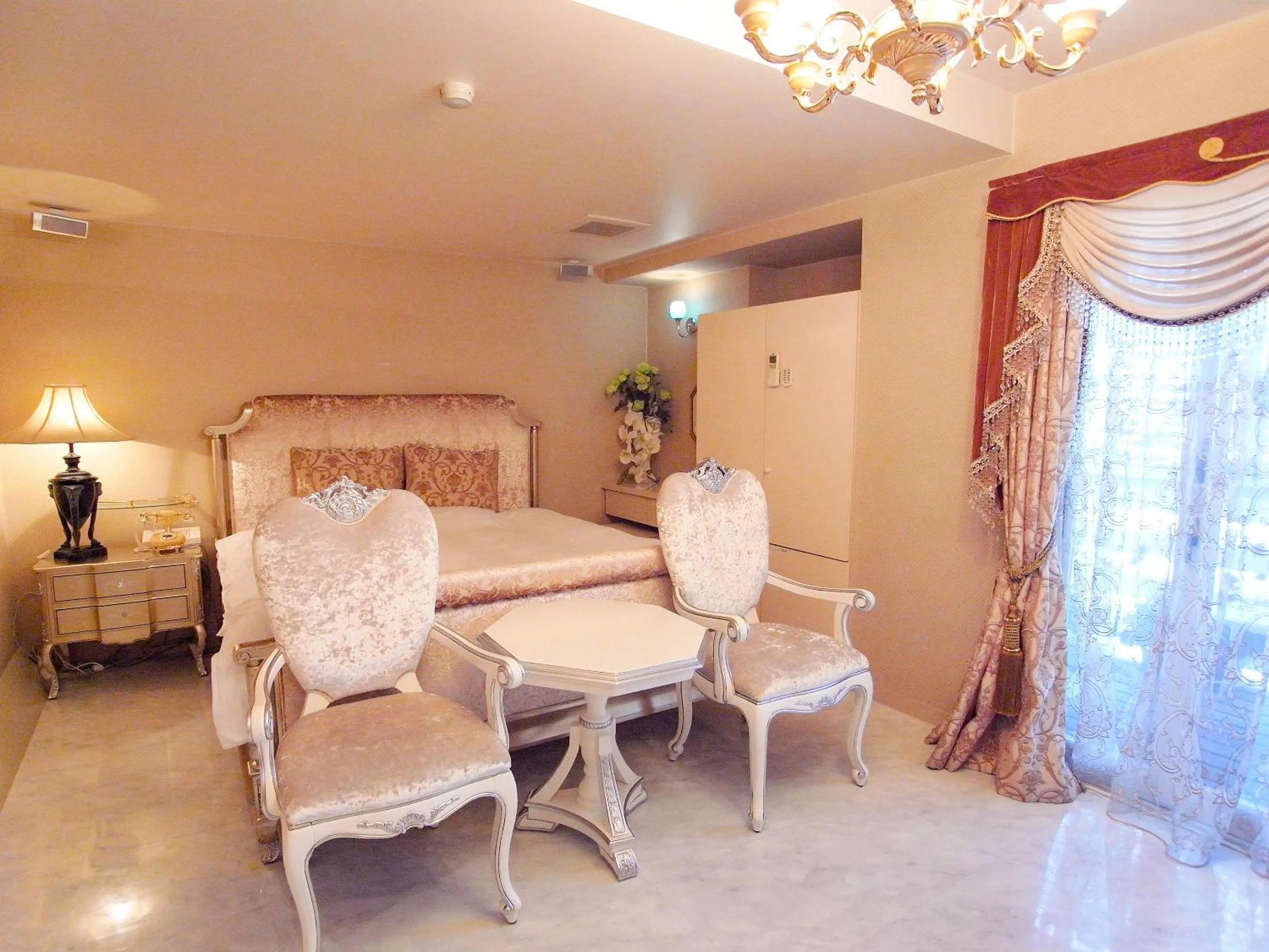 Bed in V Hotel (Adult Only)