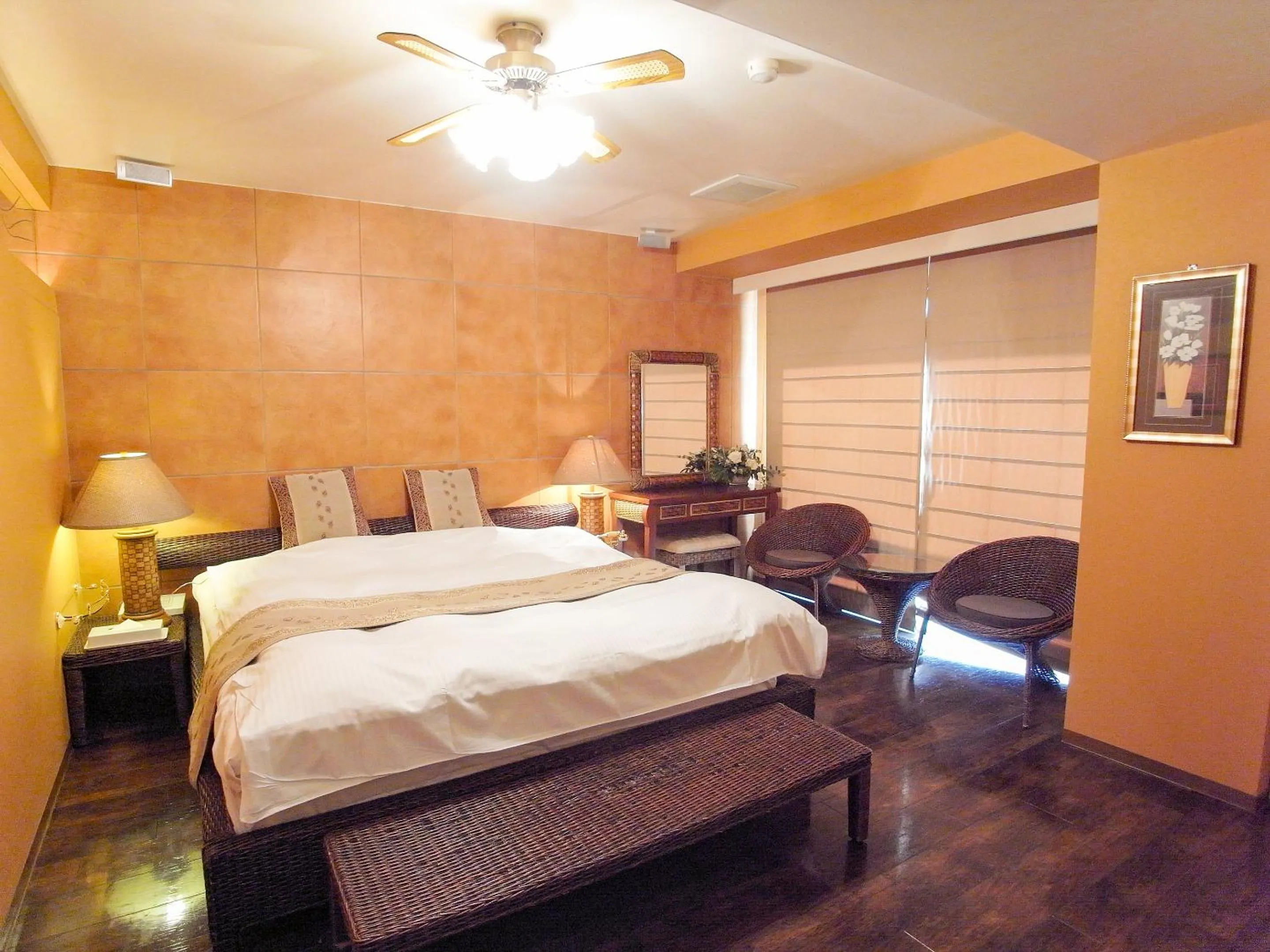 Bed in V Hotel (Adult Only)