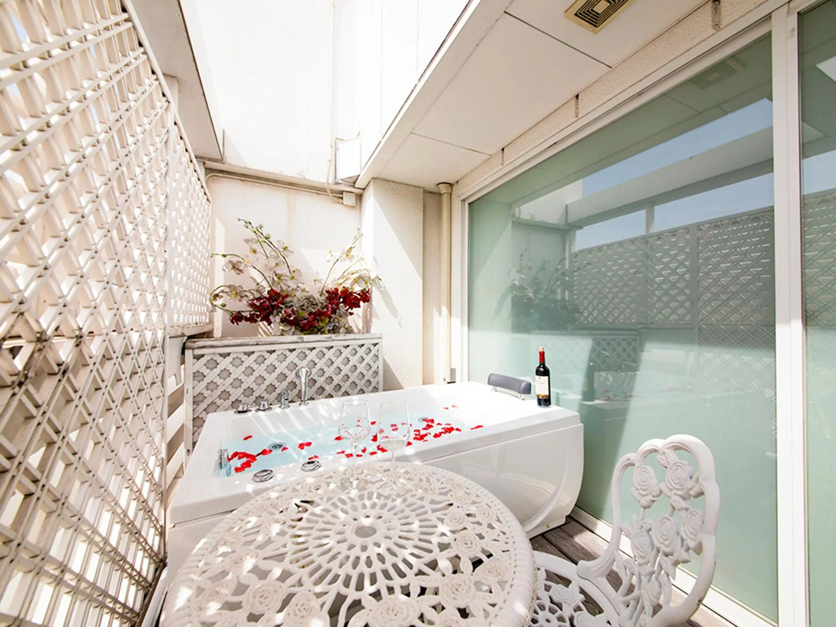 Bathroom in V Hotel (Adult Only)