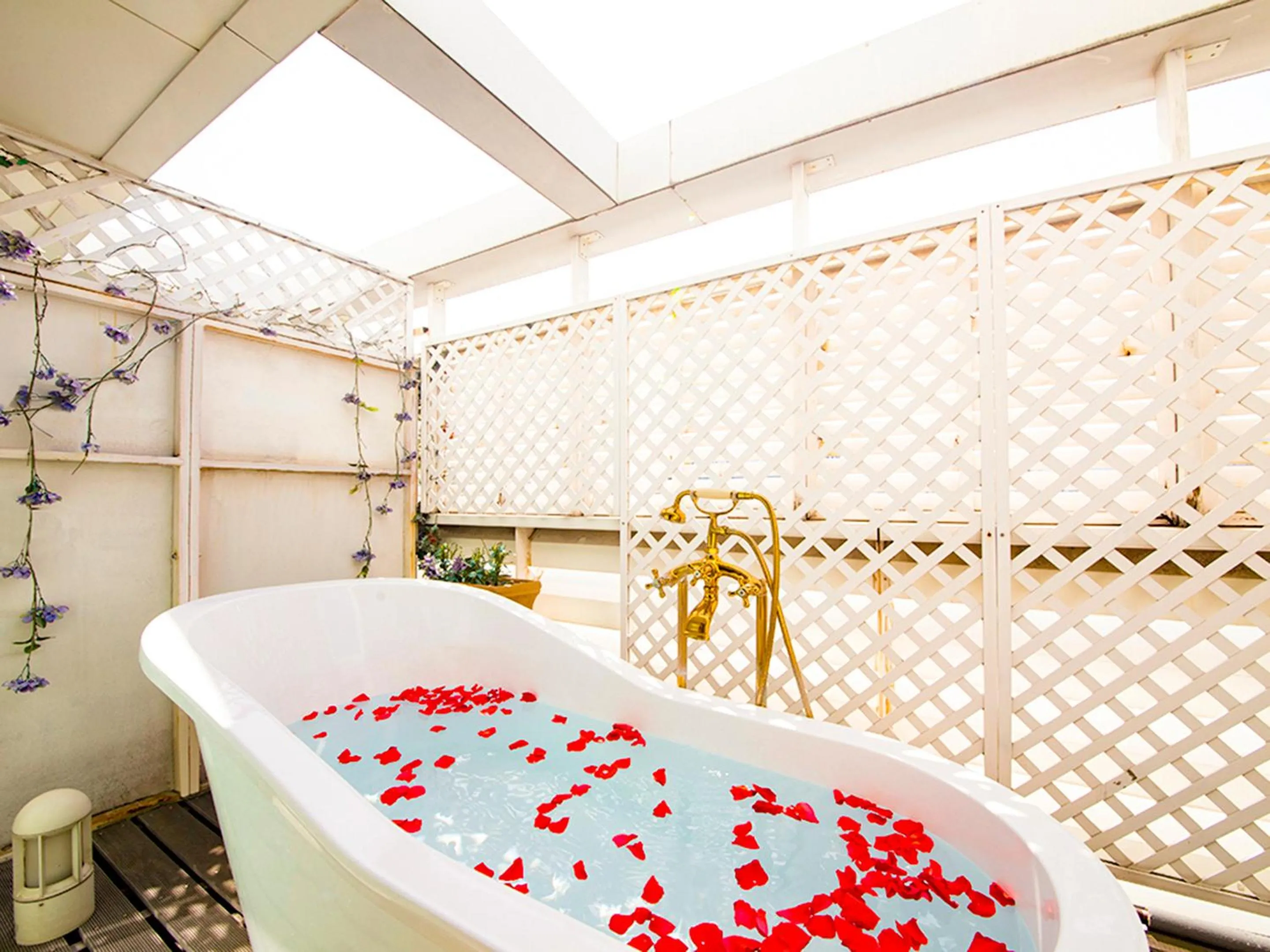 Bathroom in V Hotel (Adult Only)