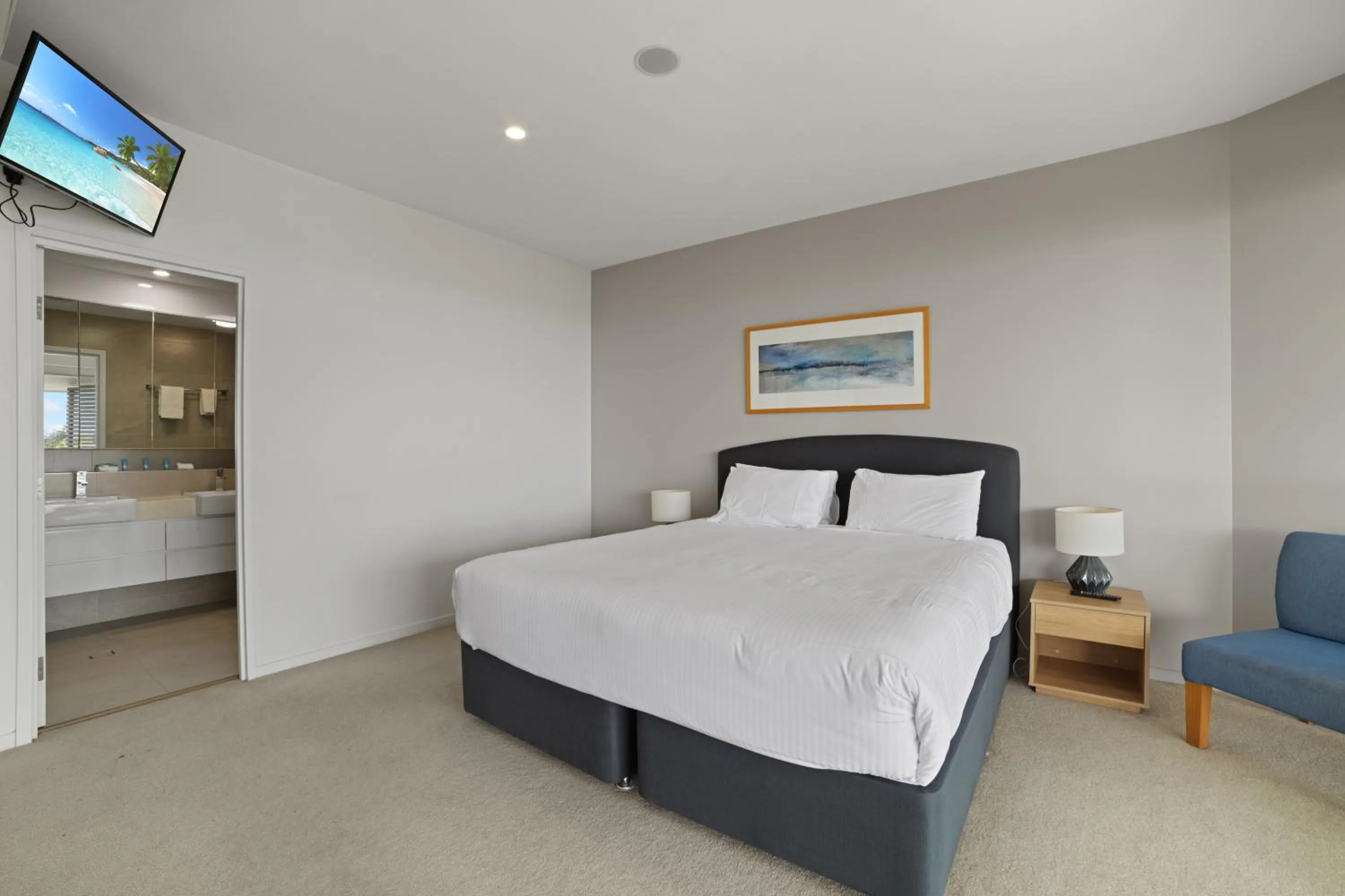 Bedroom, Bed in Salt Yeppoon