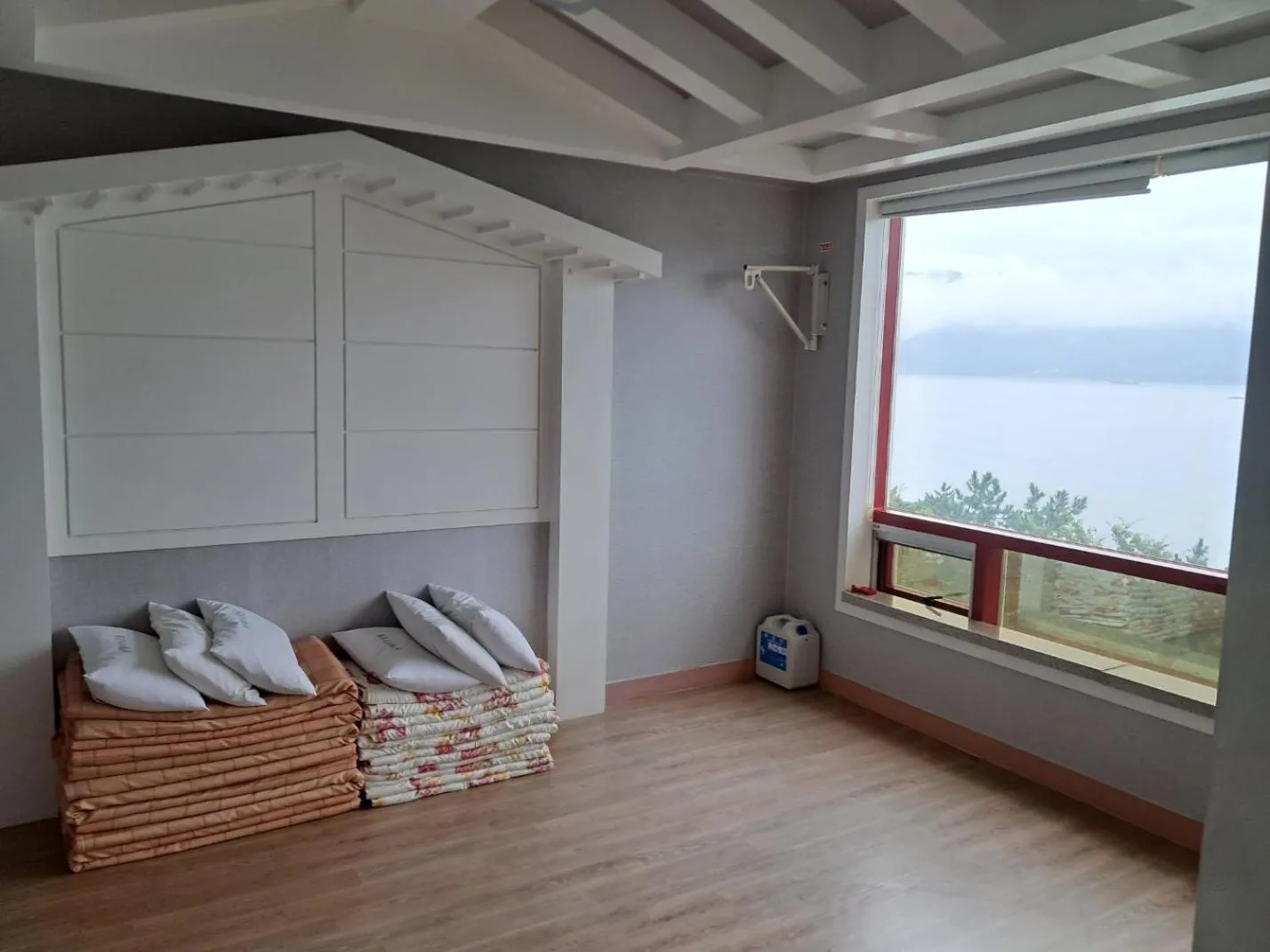 Family Studio in Namhae Beach Hotel