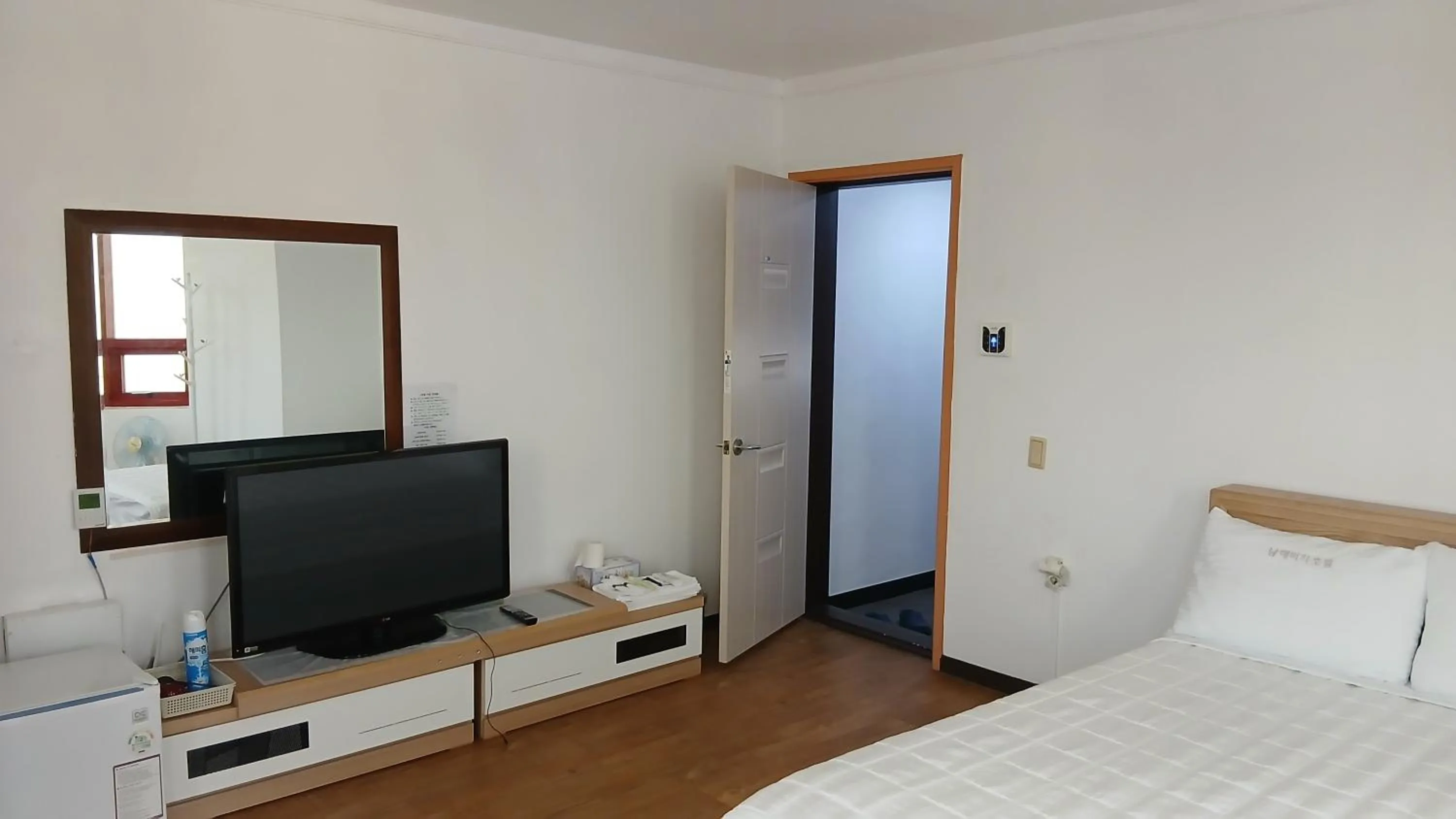 Bed in Namhae Beach Hotel